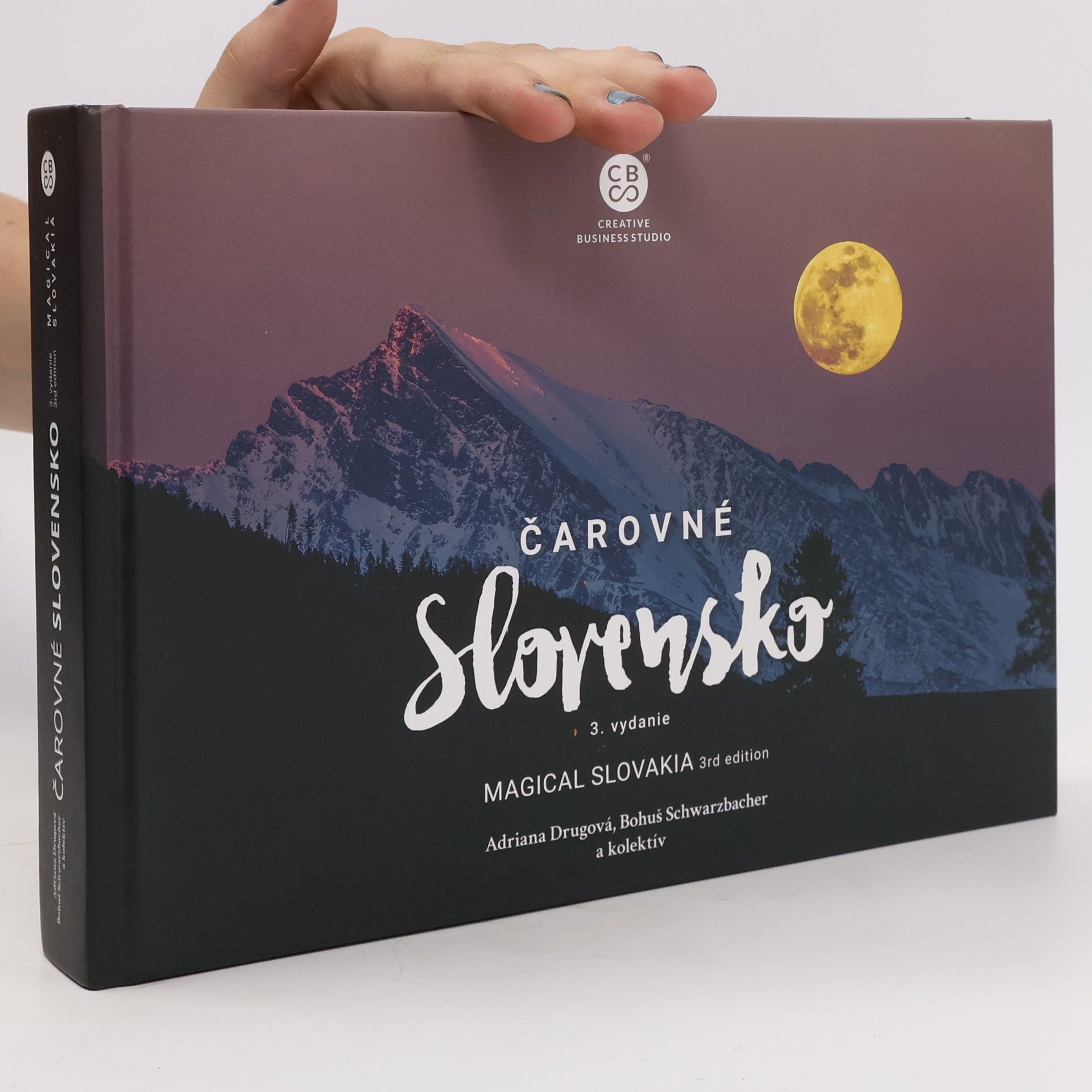 Collectif d'auteurs Čarovné Slovensko