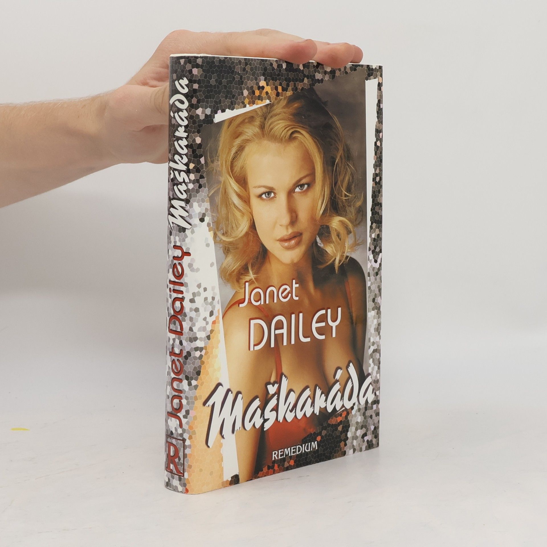 Janet Dailey Maškaráda