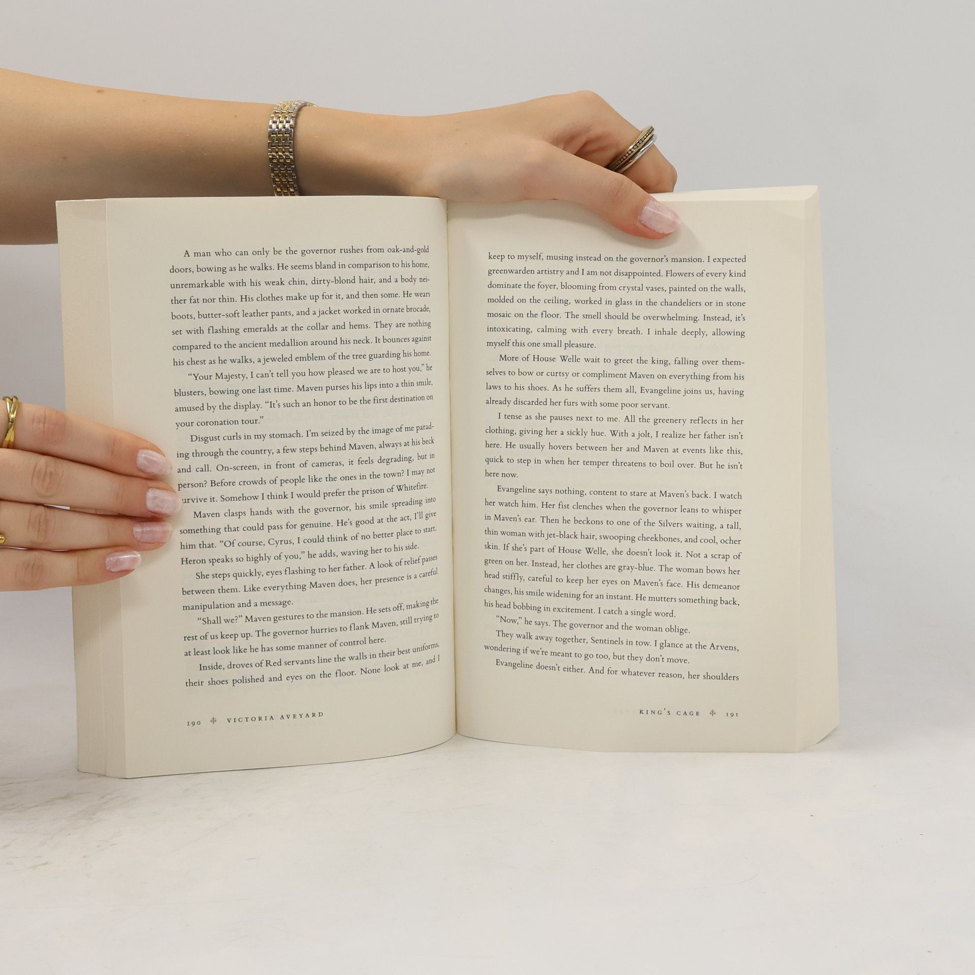 Victoria Aveyard King's Cage