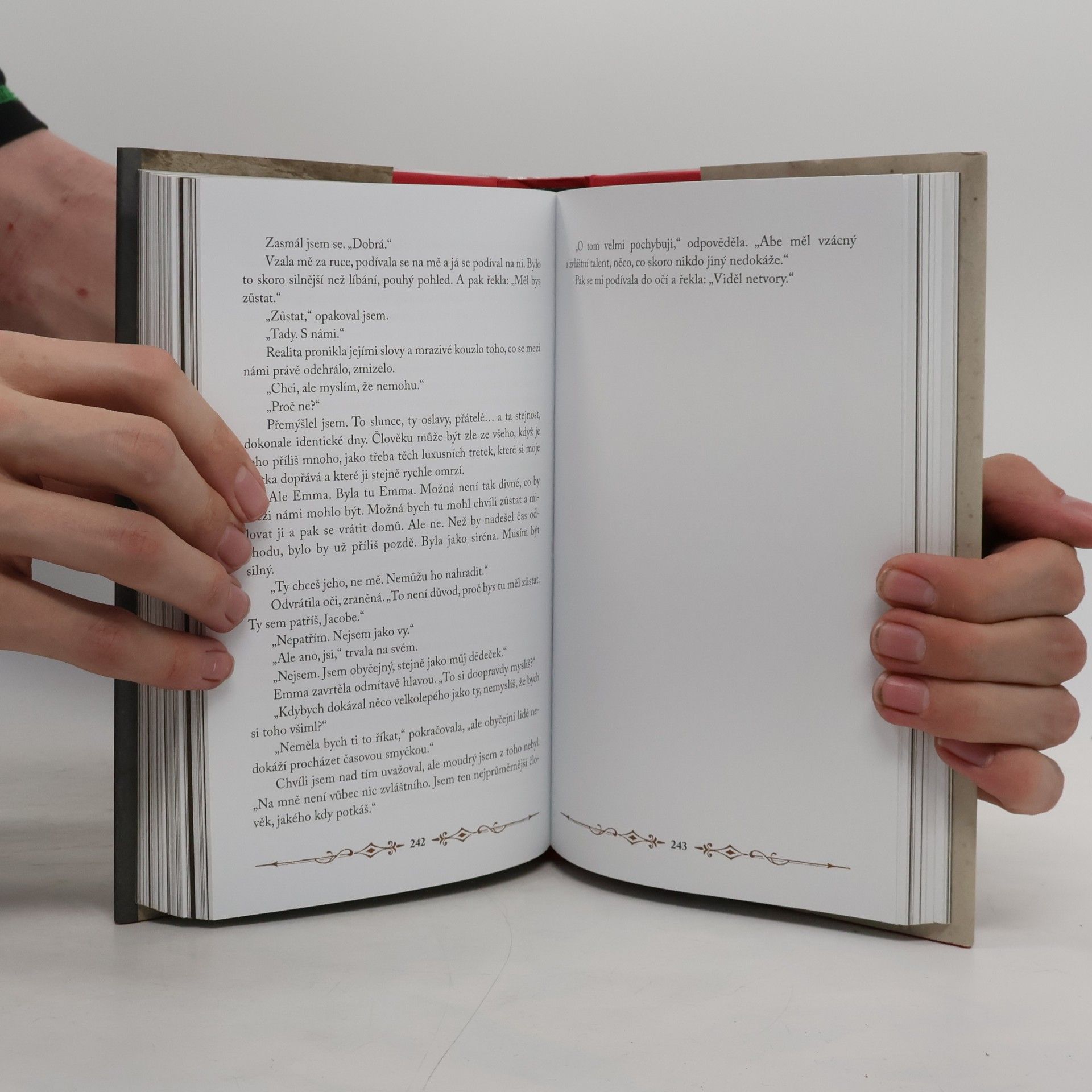 Ransom Riggs Sirotčinec slečny Peregrinové pro podivné děti