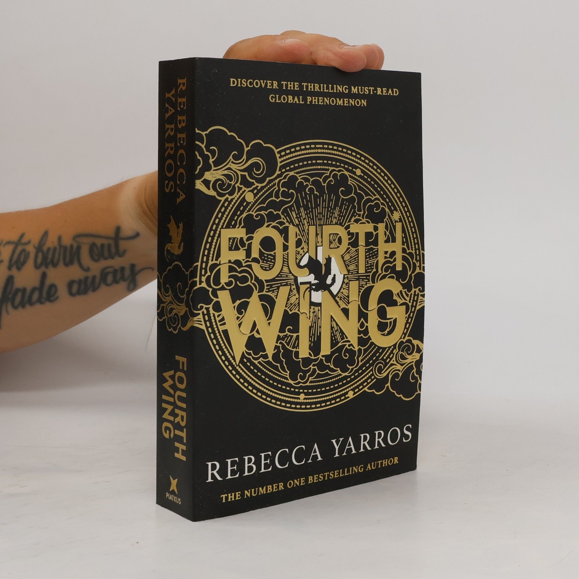 Rebecca Yarros Fourth Wing