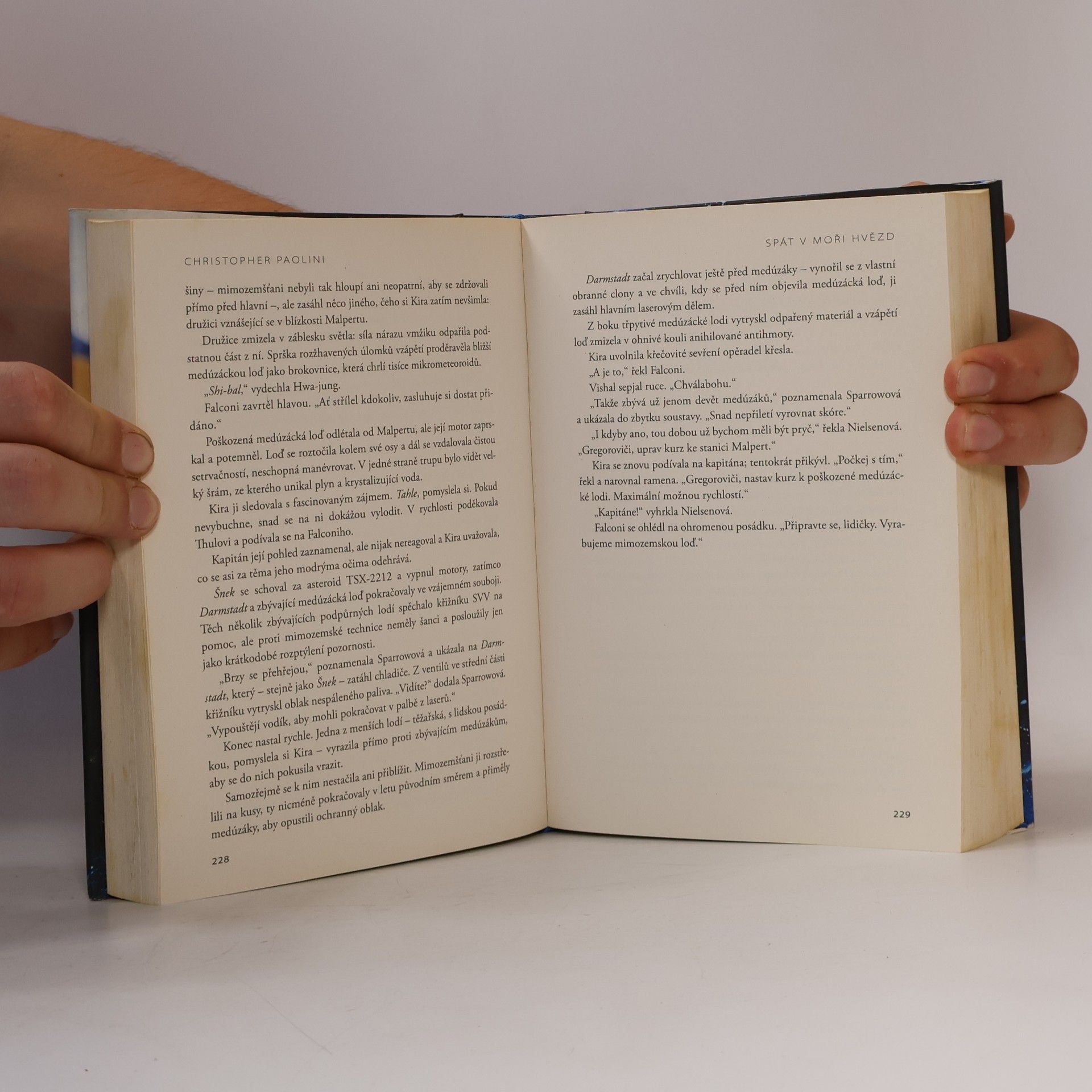 Christopher Paolini Spát v moři hvězd