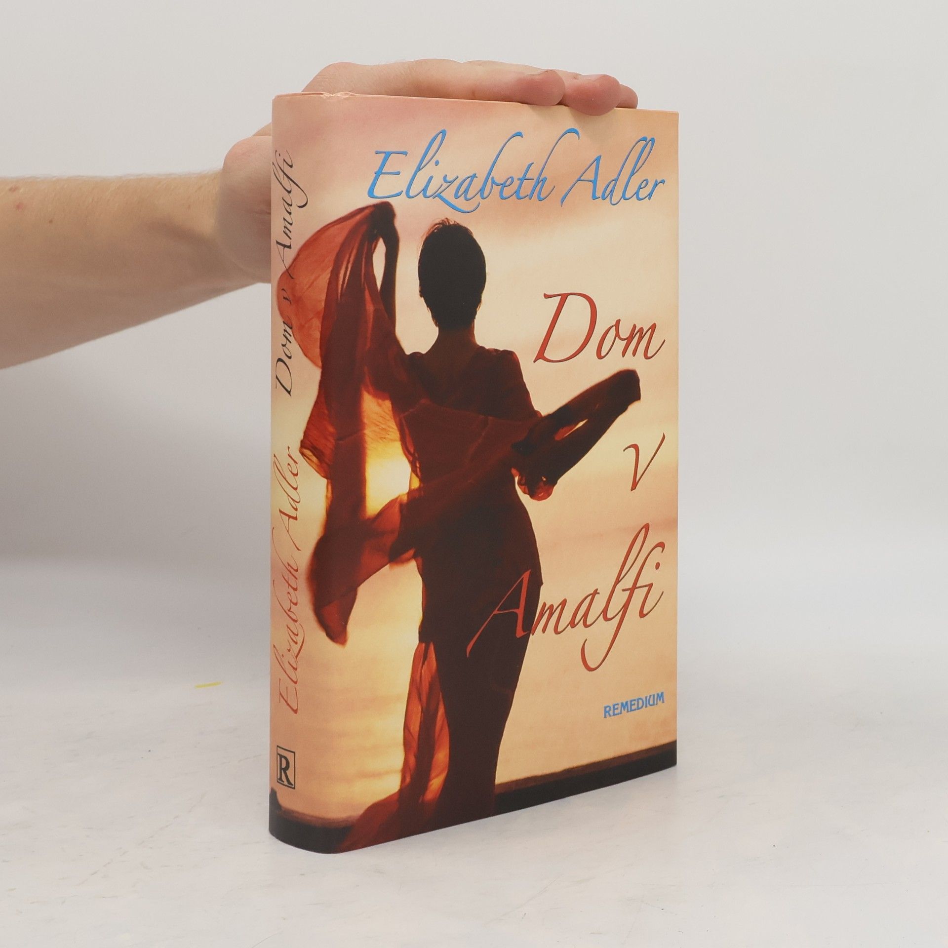 Elizabeth Adler Dom v Amalfi