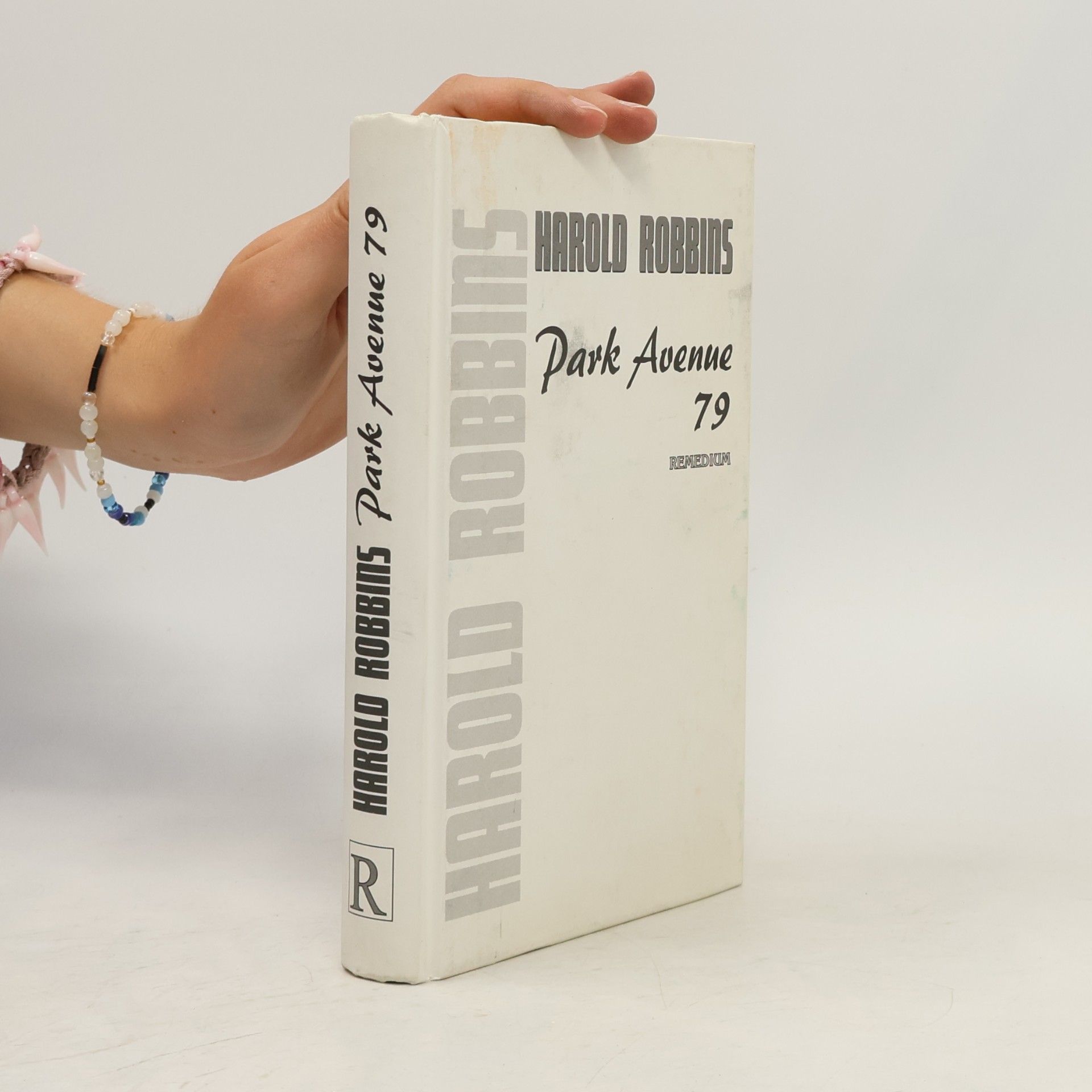 Harold Robbins Park Avenue 79