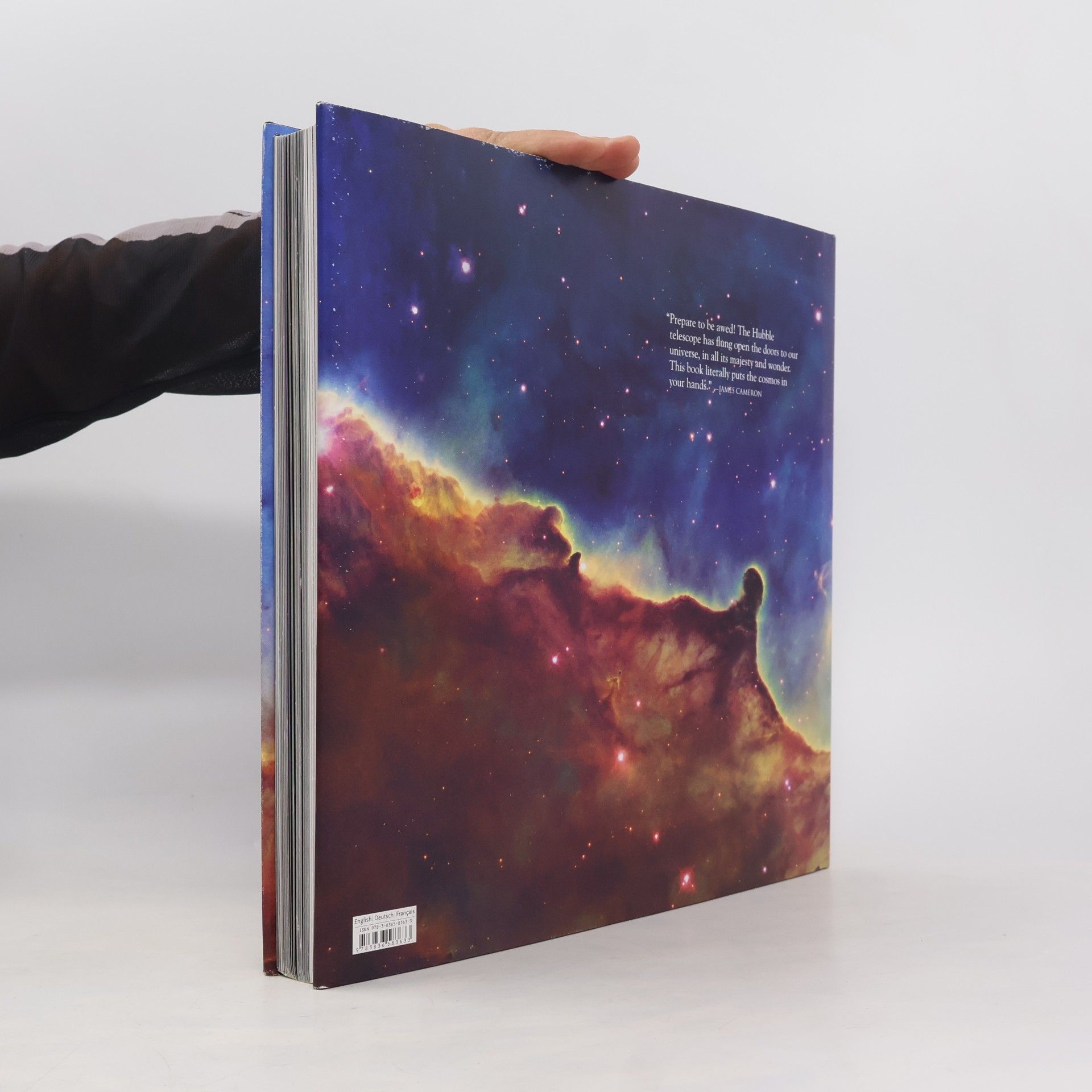 Owen Edwards Expanding Universe. the Hubble Space Telescope