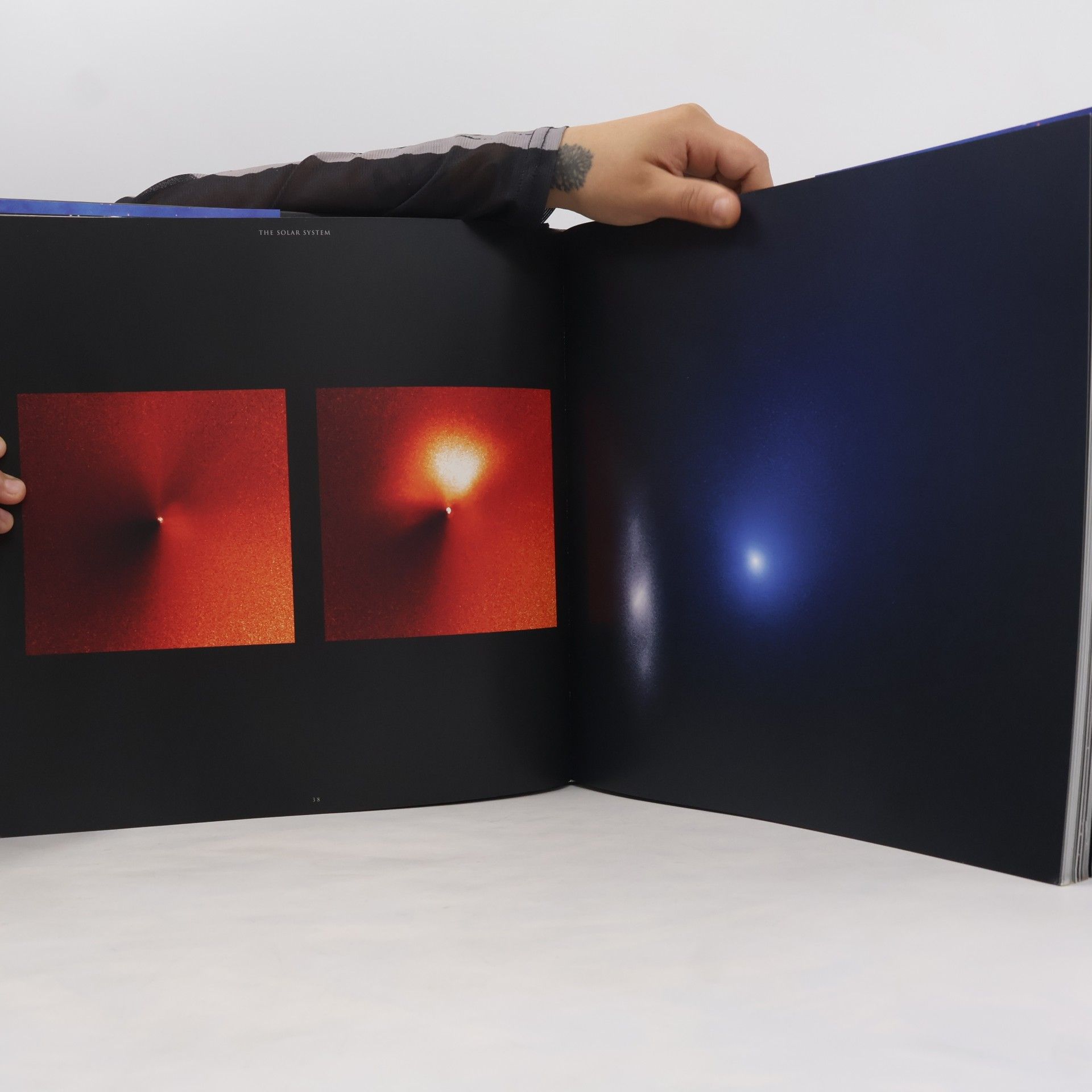 Owen Edwards Expanding Universe. the Hubble Space Telescope