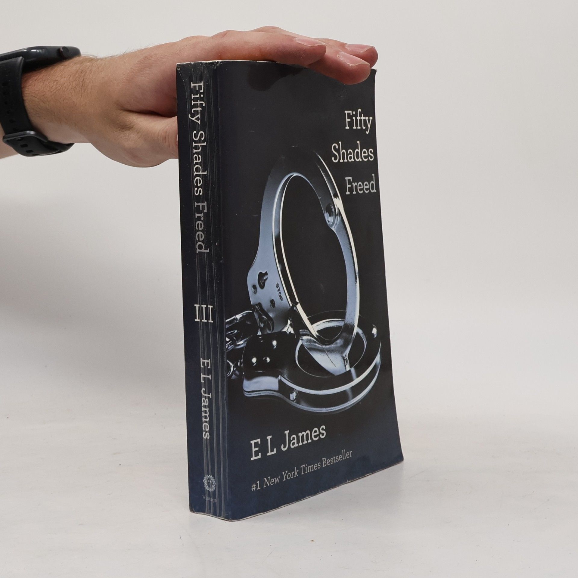 E. L. James Fifty Shades Freed