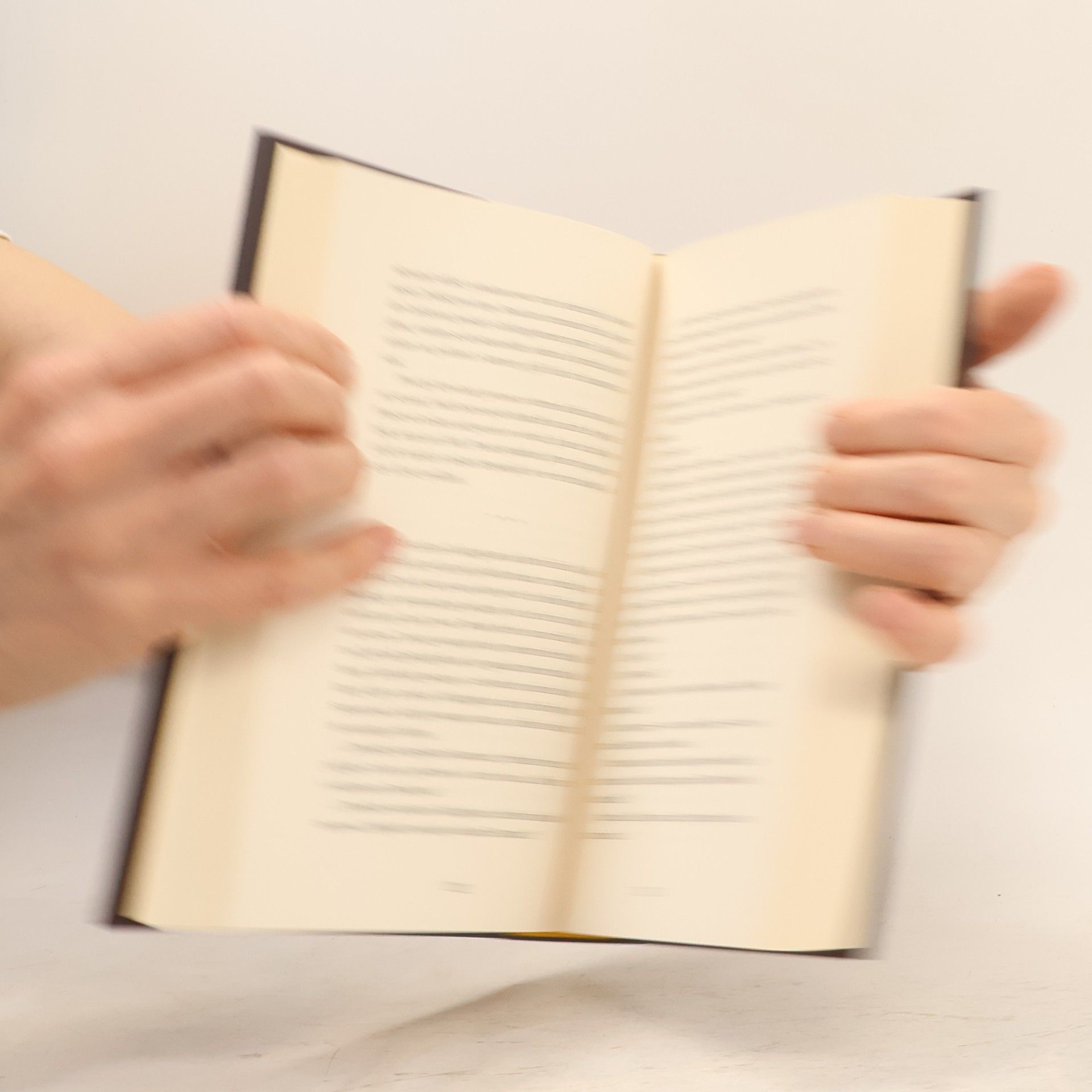 Cara Hunter Není úniku