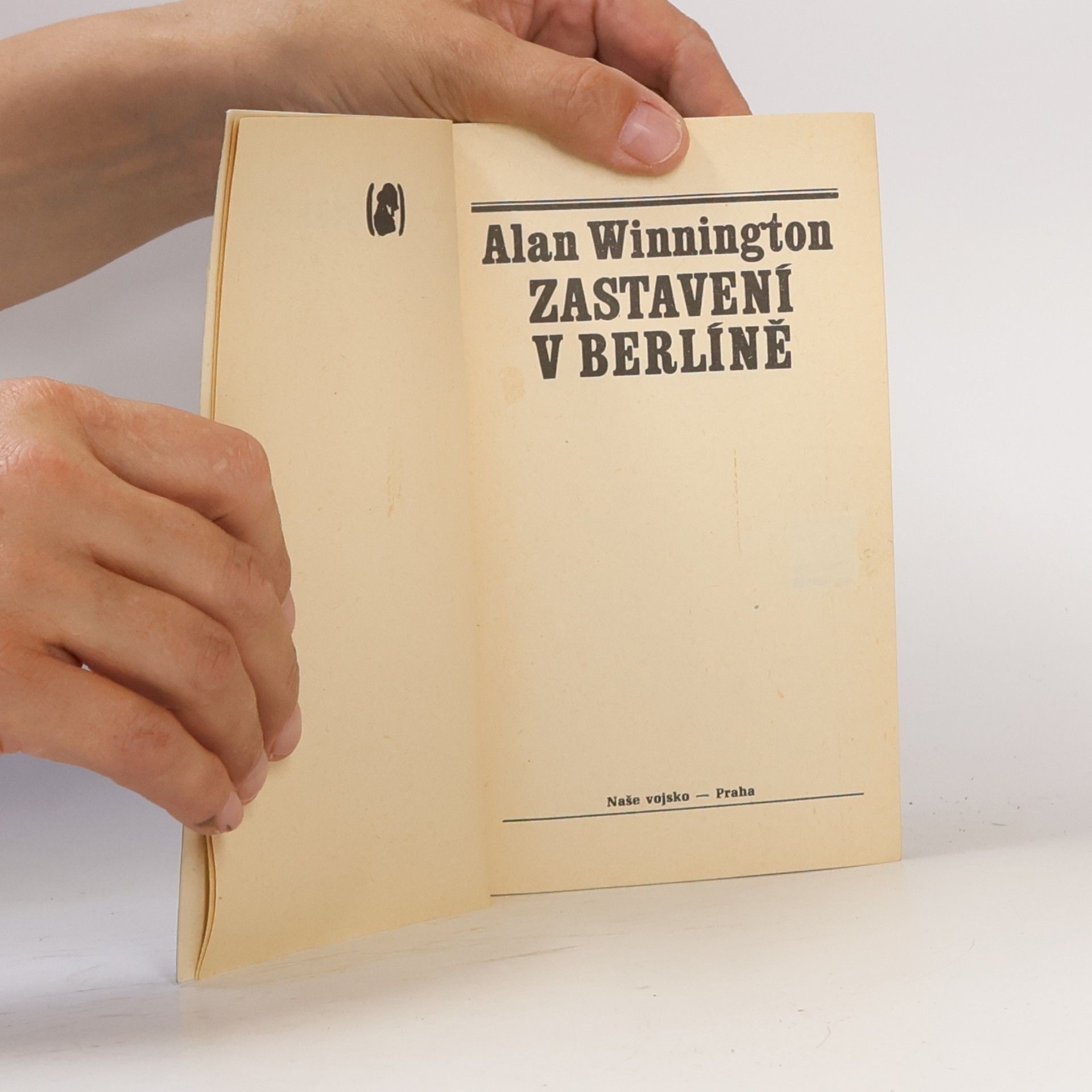 Alan Winnington Zastavení v Berlíně
