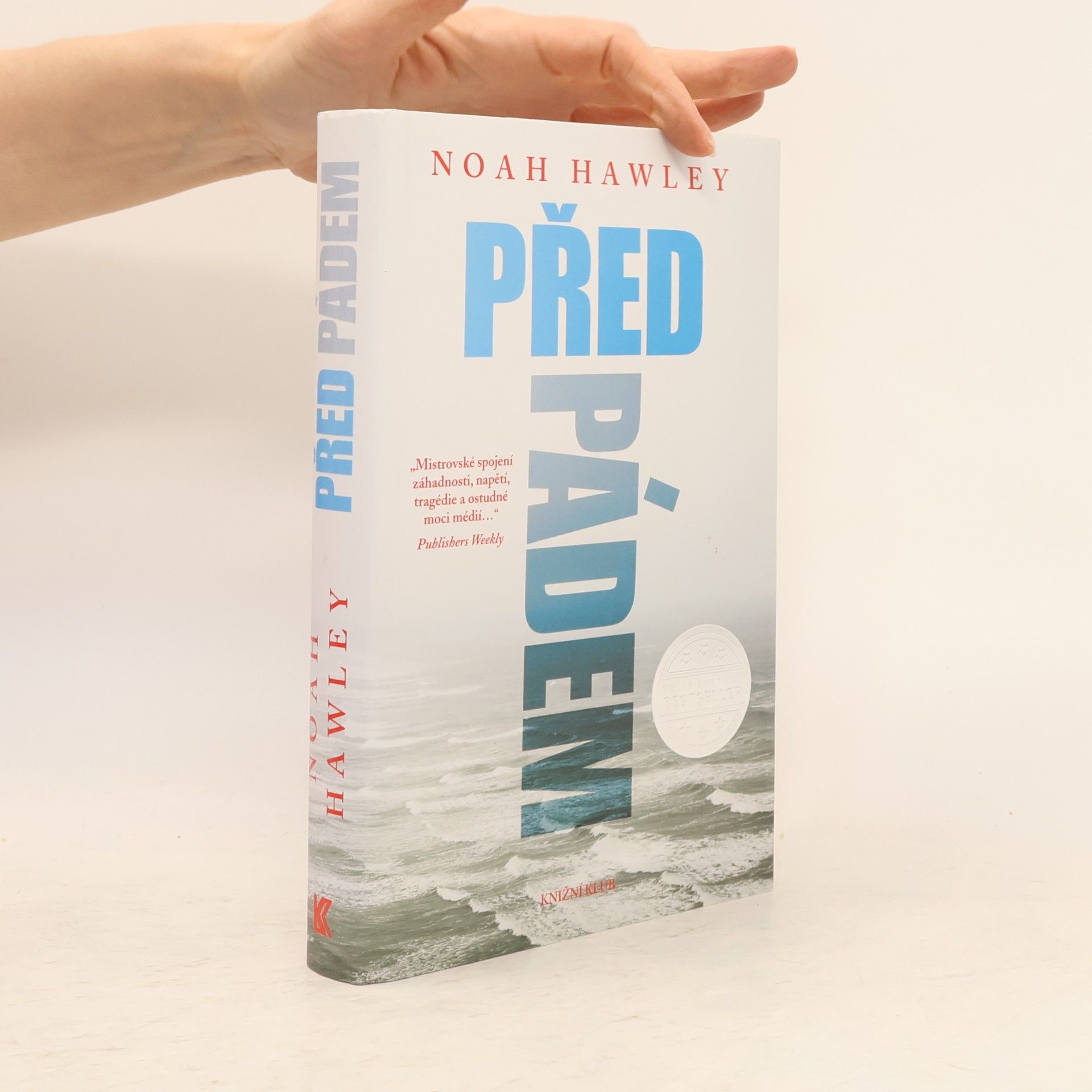 Noah Hawley Před pádem