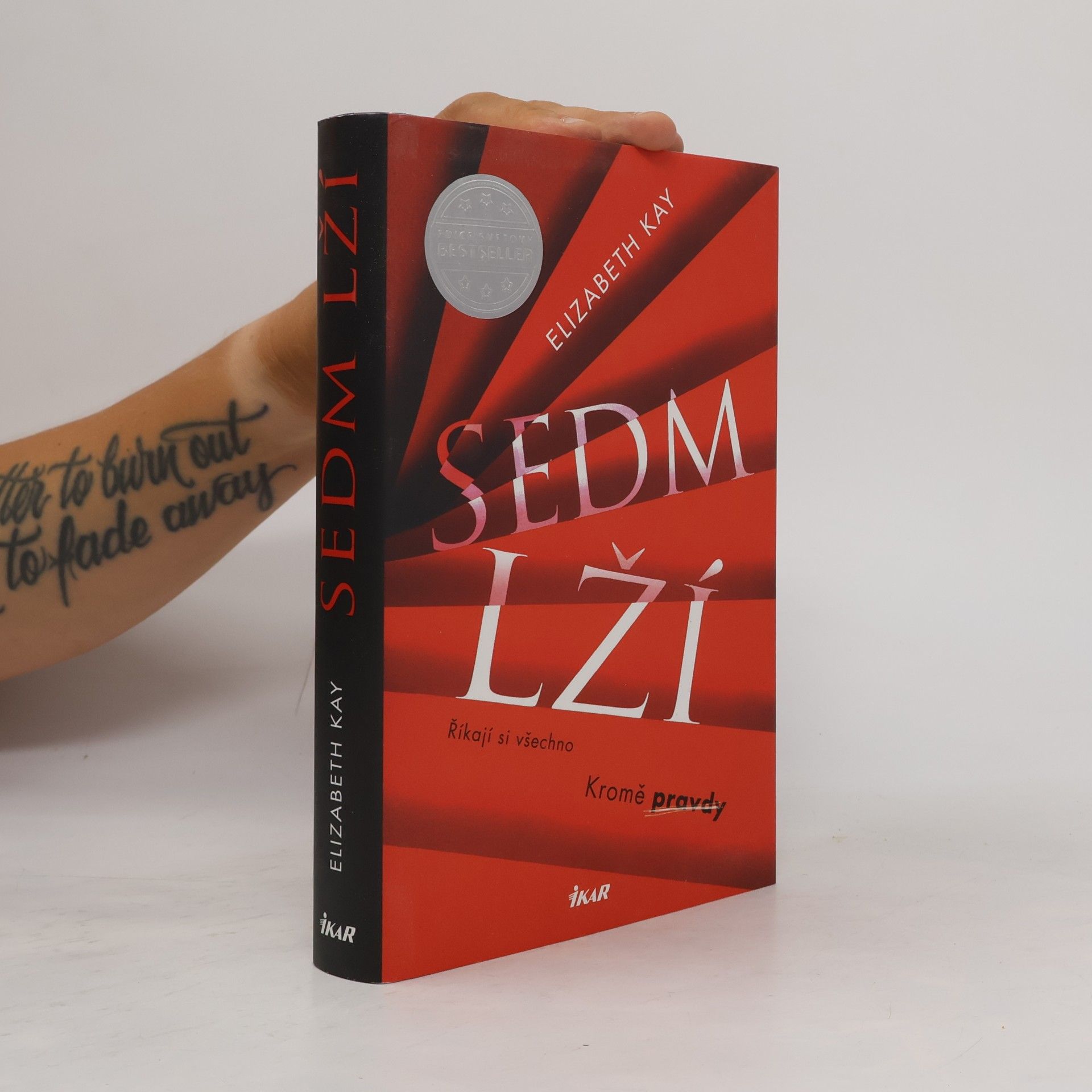 Elizabeth Kay Sedm lží