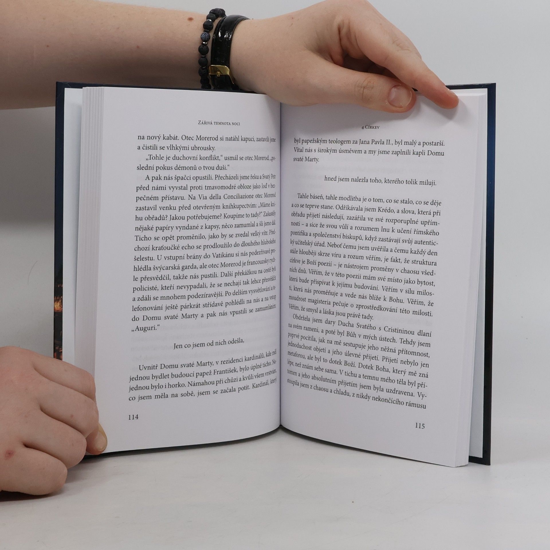 Sally Read Zářivá temnota noci