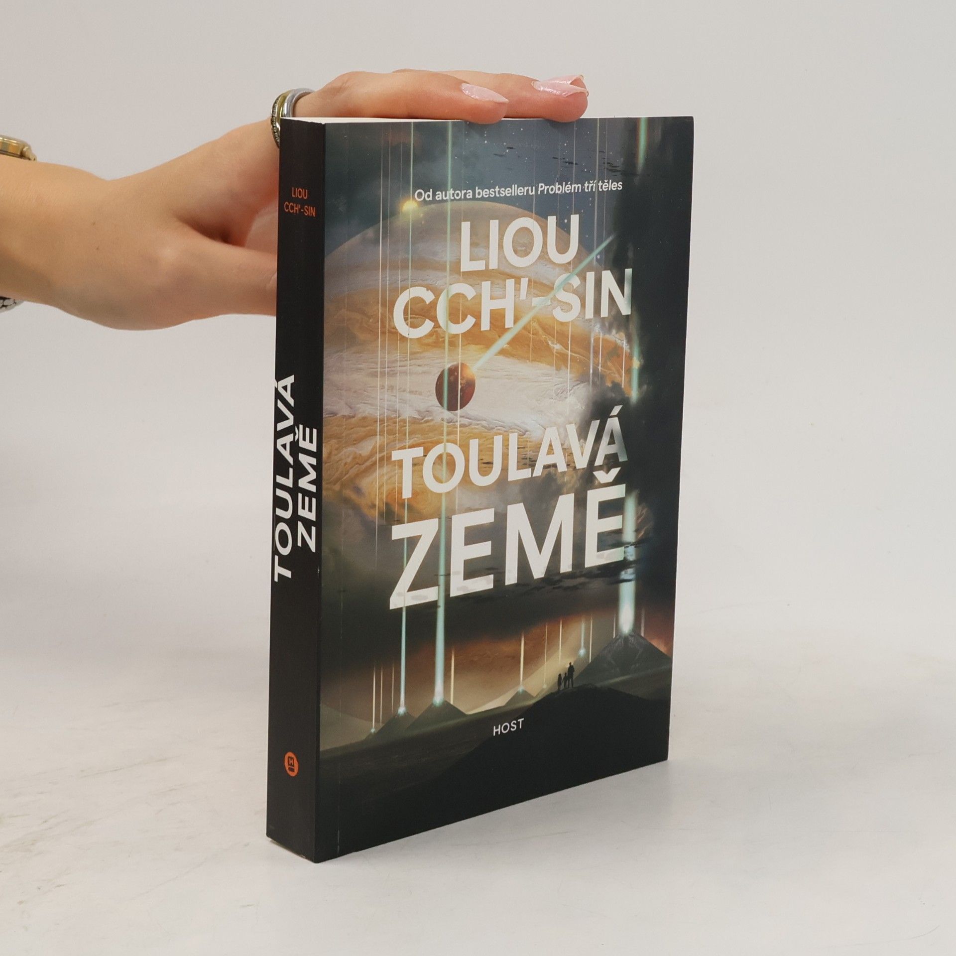 Liu Cixin Toulavá Země