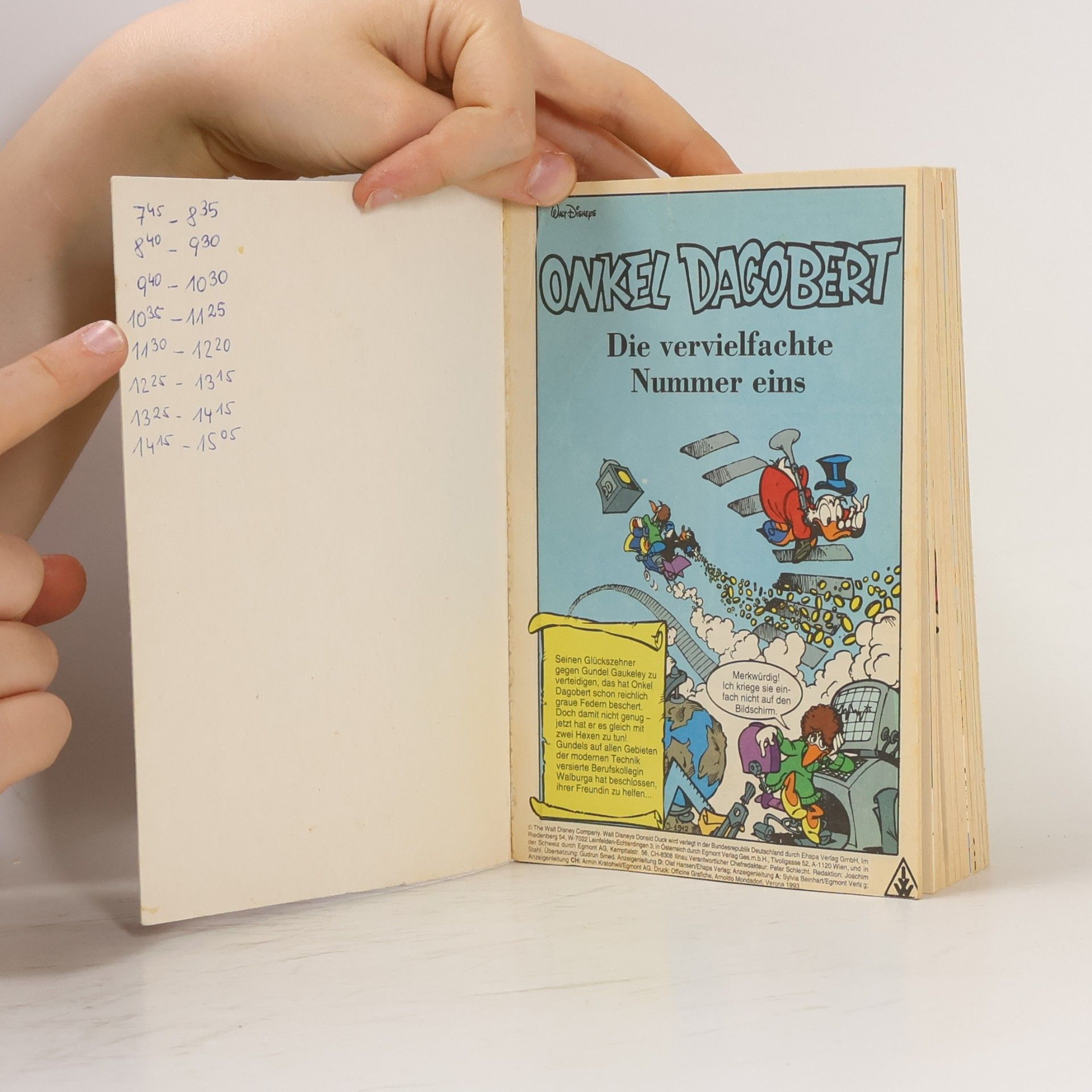 Autorenkollektiv Donald Duck 48 : Zwischen zwei Fahnen
