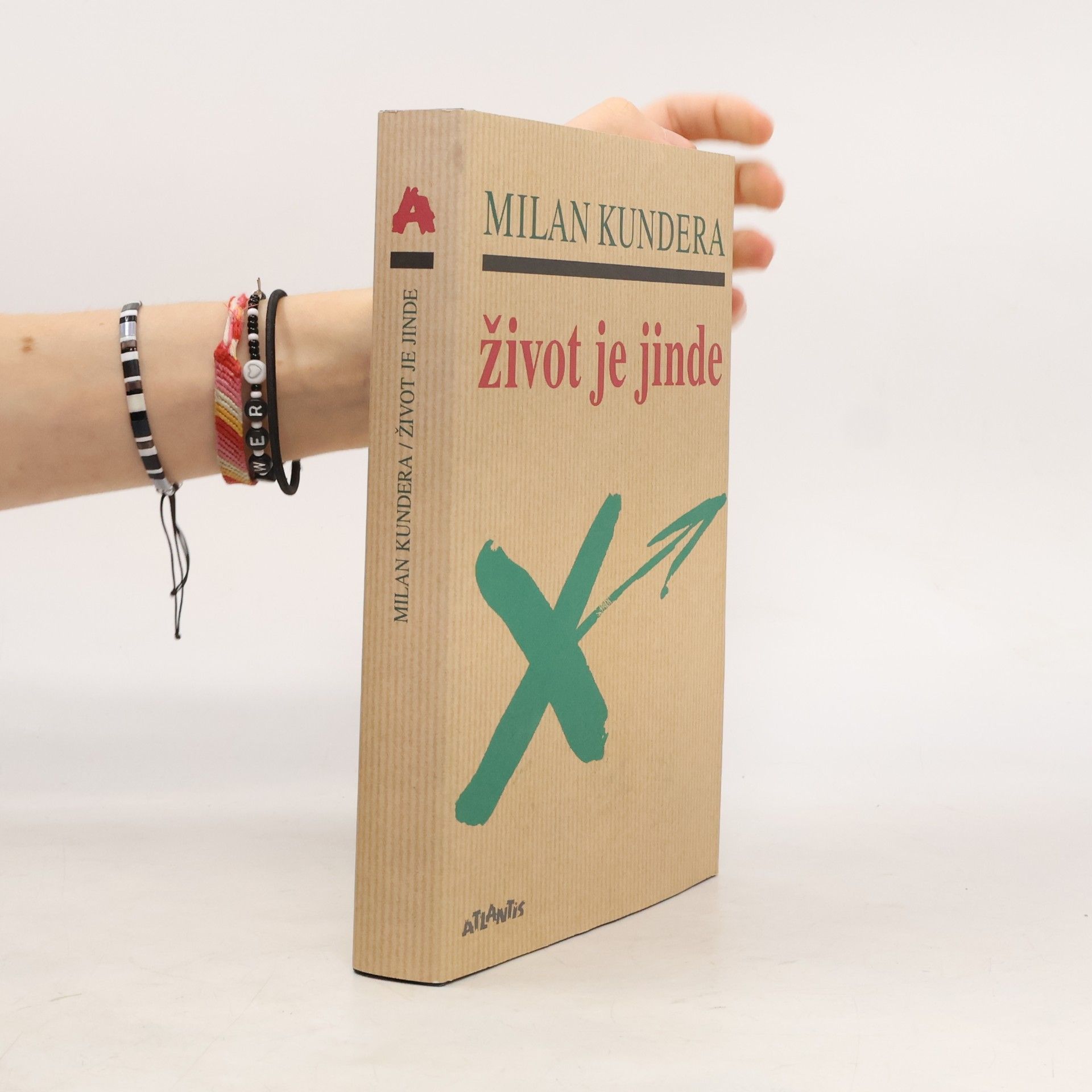 Milan Kundera Život je jinde