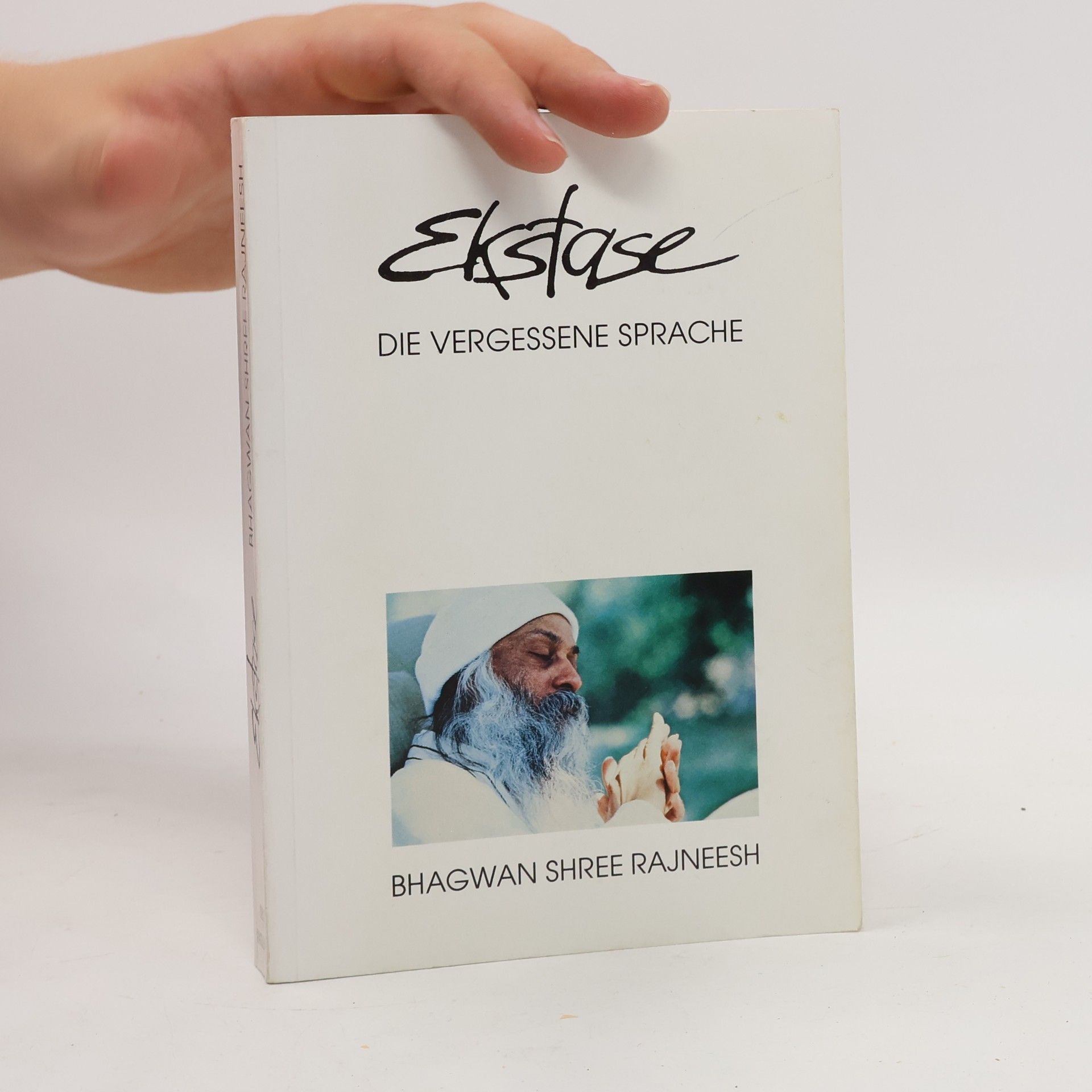 Ošó Ekstase, die vergessene Sprache