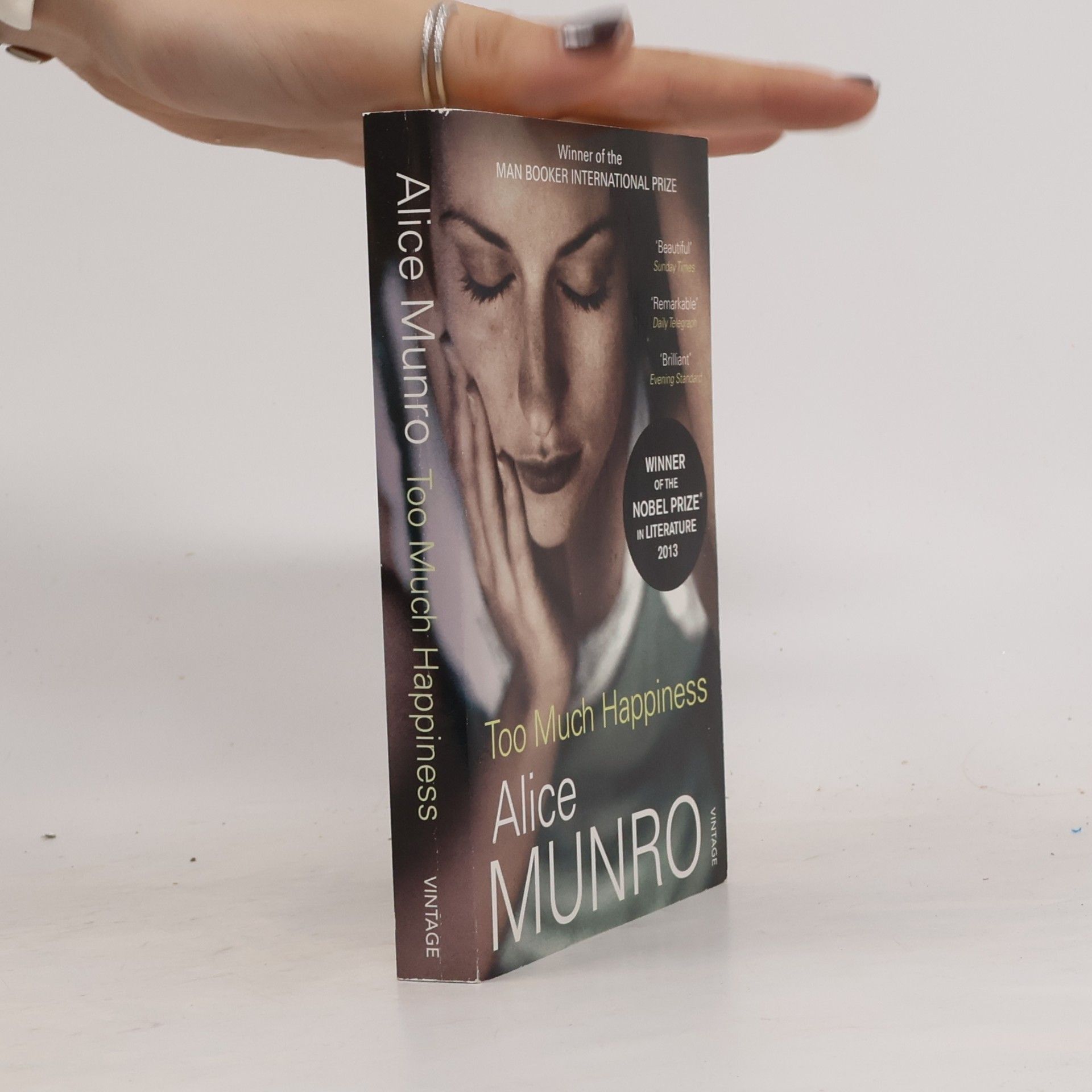 Alice Munro Too much happiness