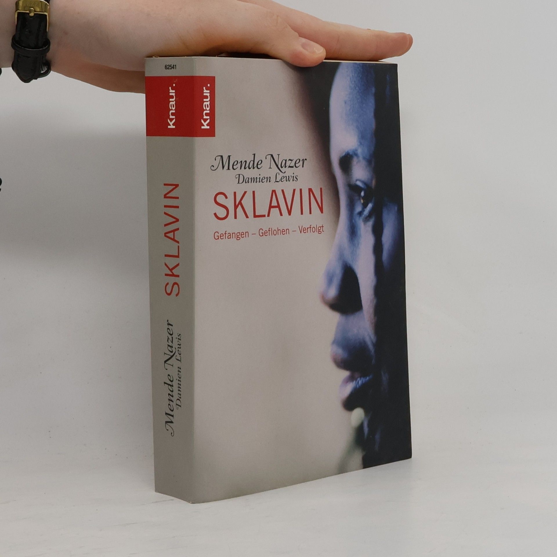 Mende Nazer Sklavin Gefangen - Geflohen - Verfolgt