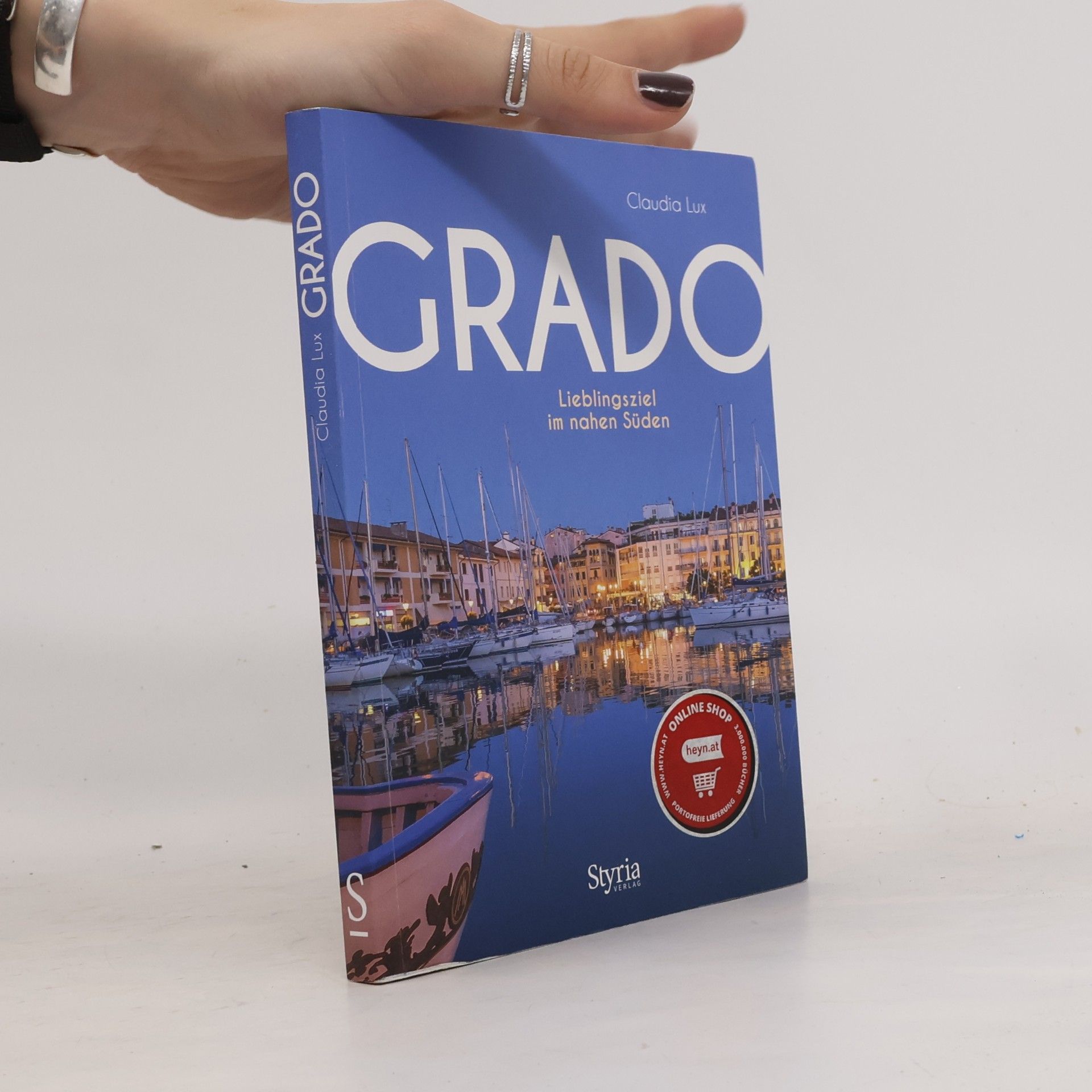 Claudia Lux Grado