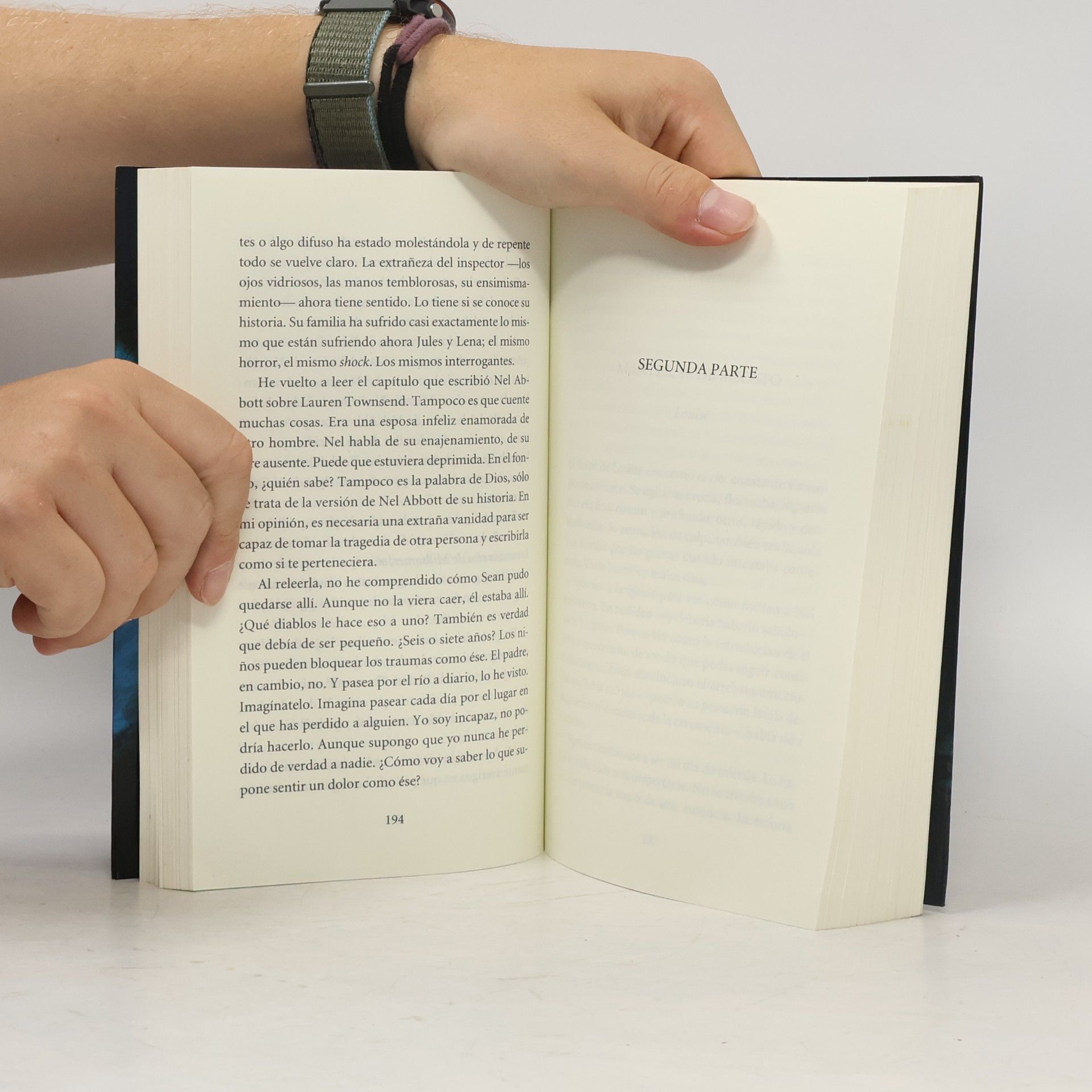 Paula Hawkins Escrito en el agua