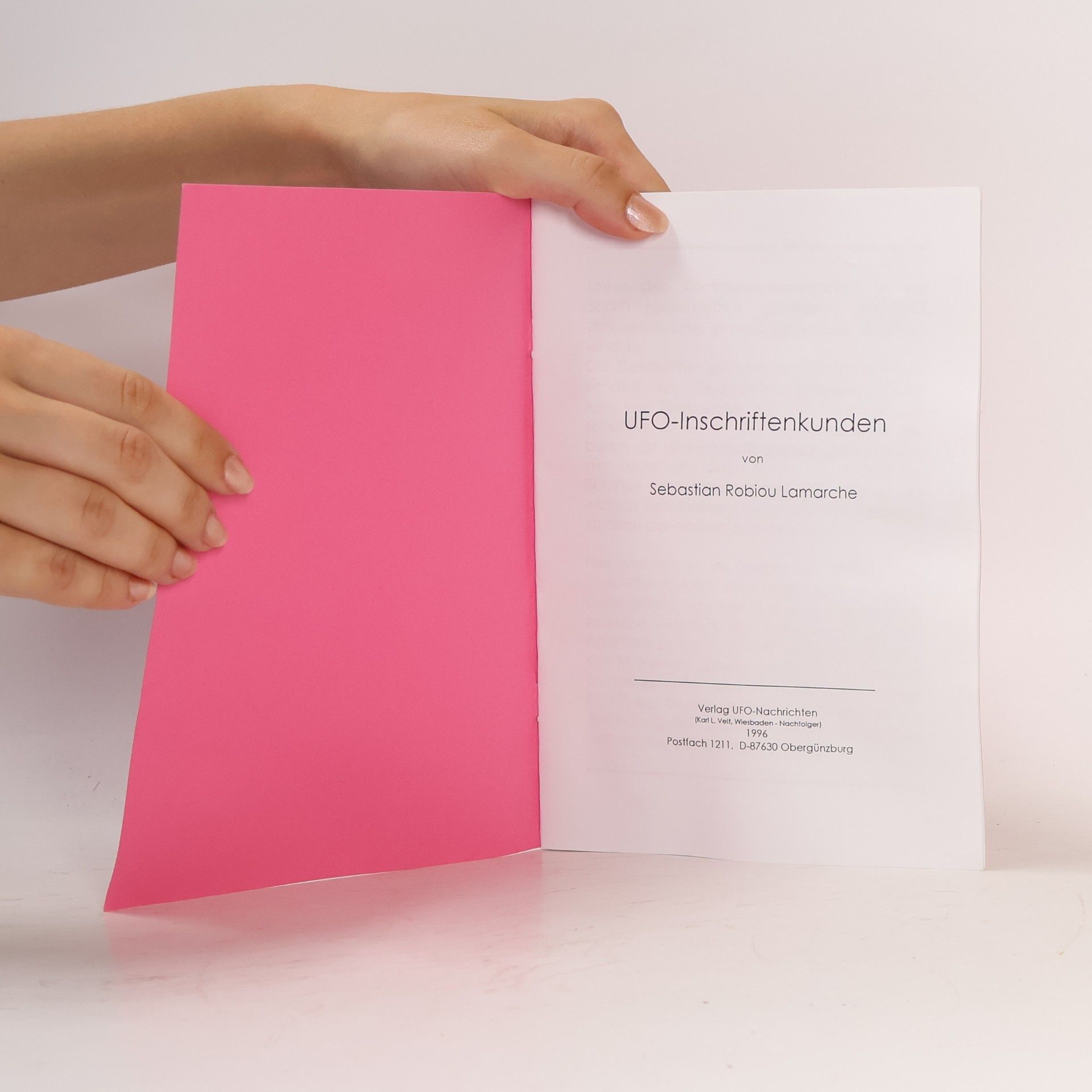 Sebastian Robiou Lamarche UFO - Inschriftenkunde