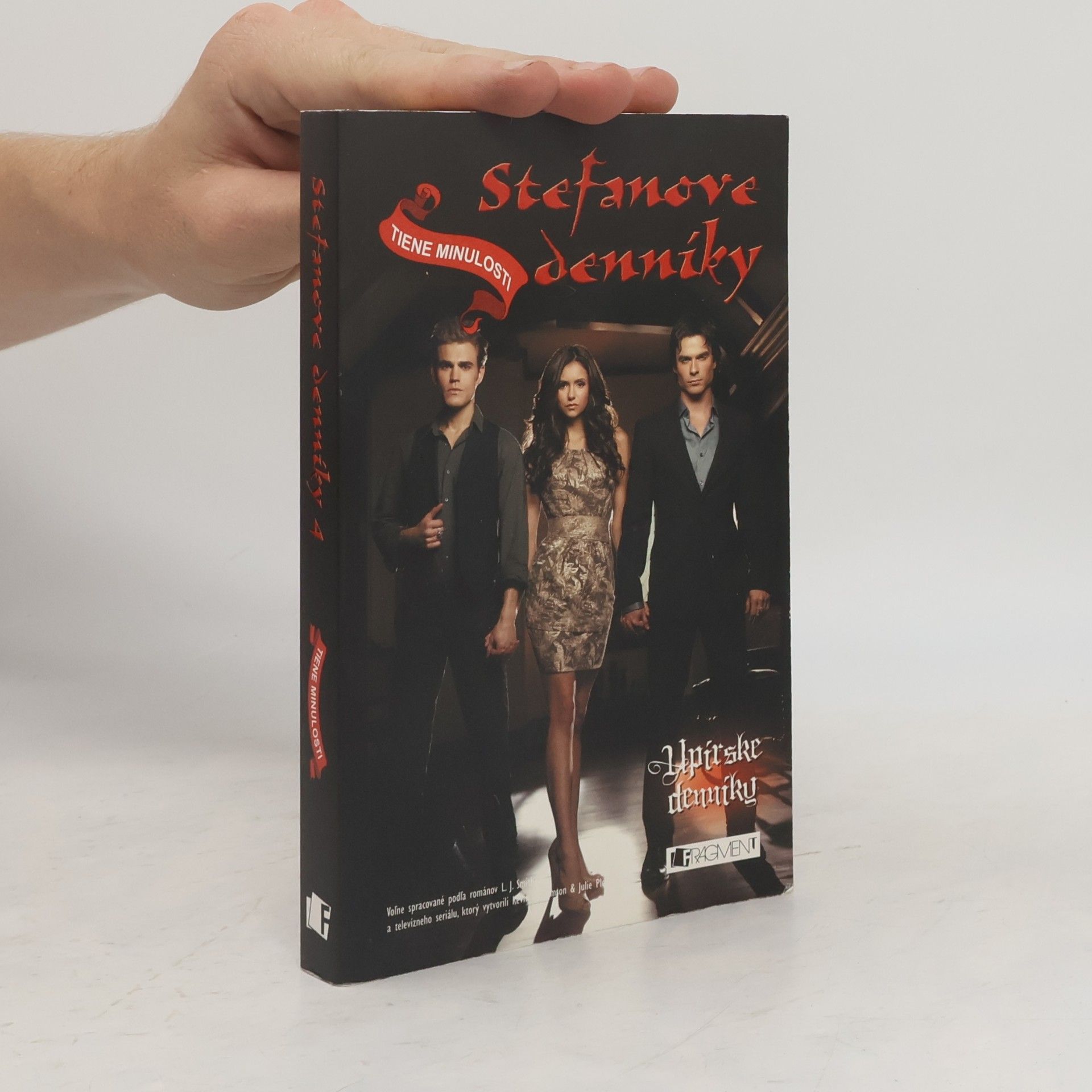 Lisa J. Smith Stefanove denníky. Tiene minulosti