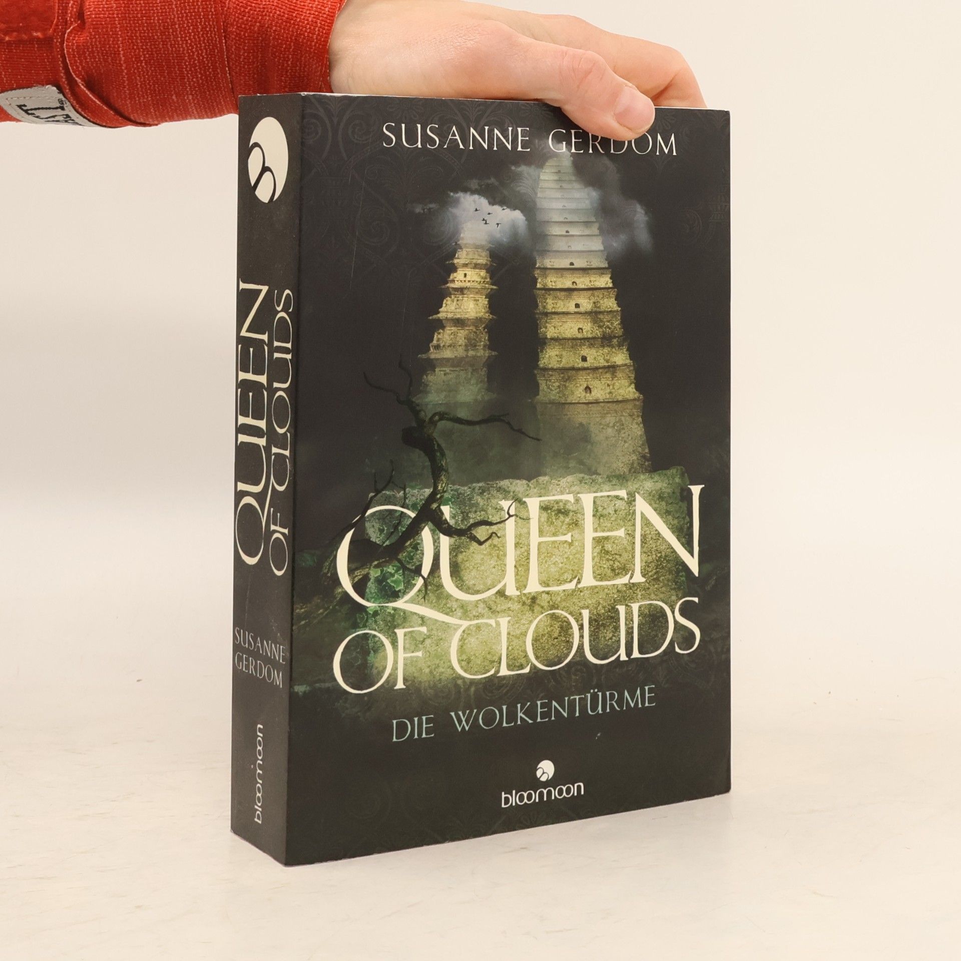 Susanne Gerdom Queen of Clouds - die Wolkentürme