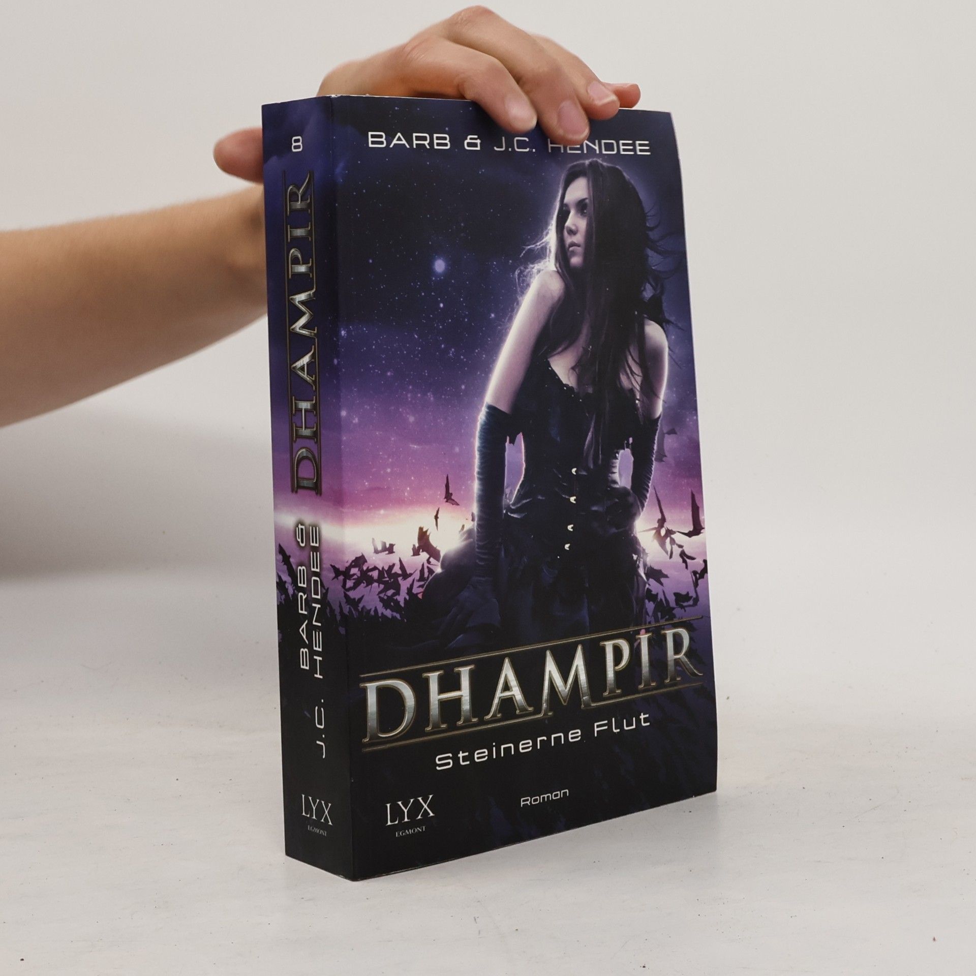 Barb Hendee Dhampir