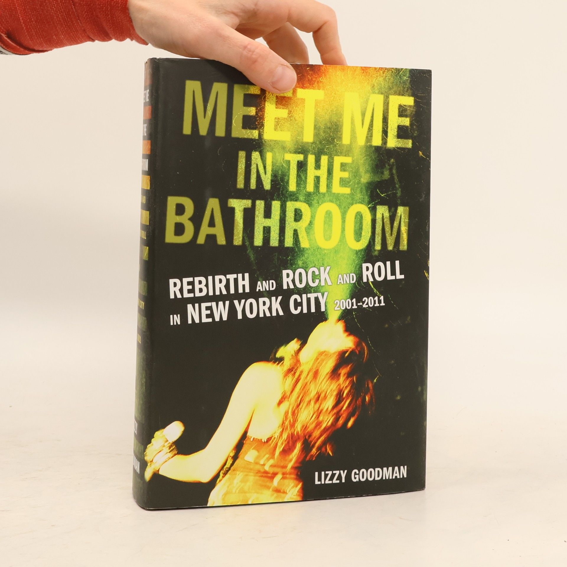 Goodman Lizzy Meet Me In The Bathroom