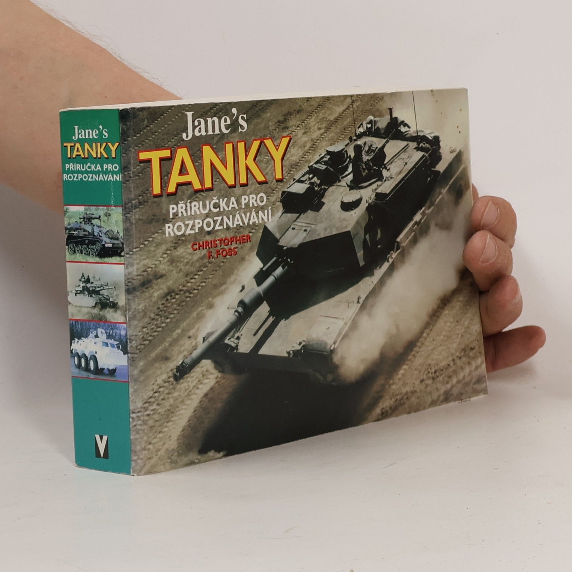 Tanky: příručka pro rozpoznávání