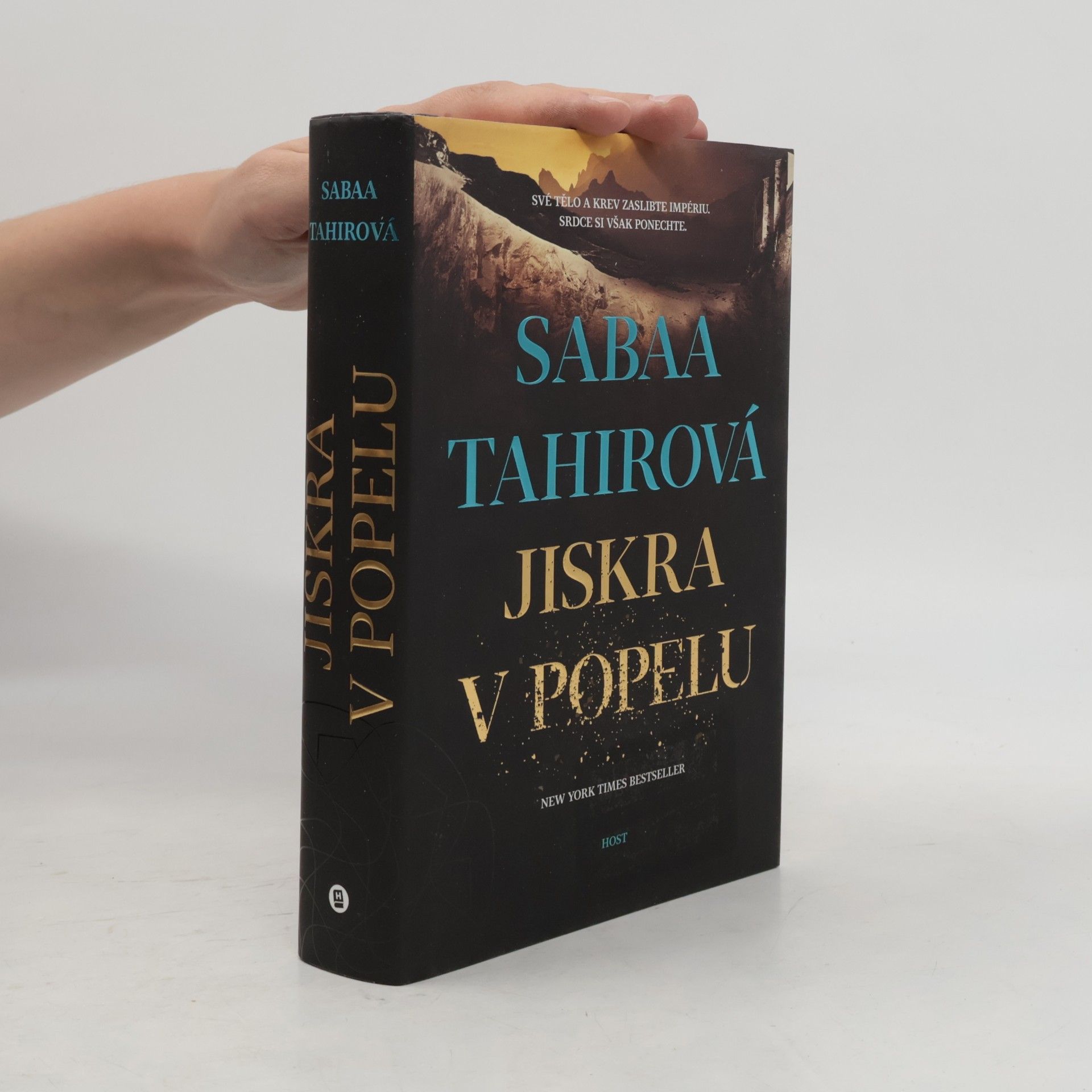 Sabaa Tahir Jiskra v popelu