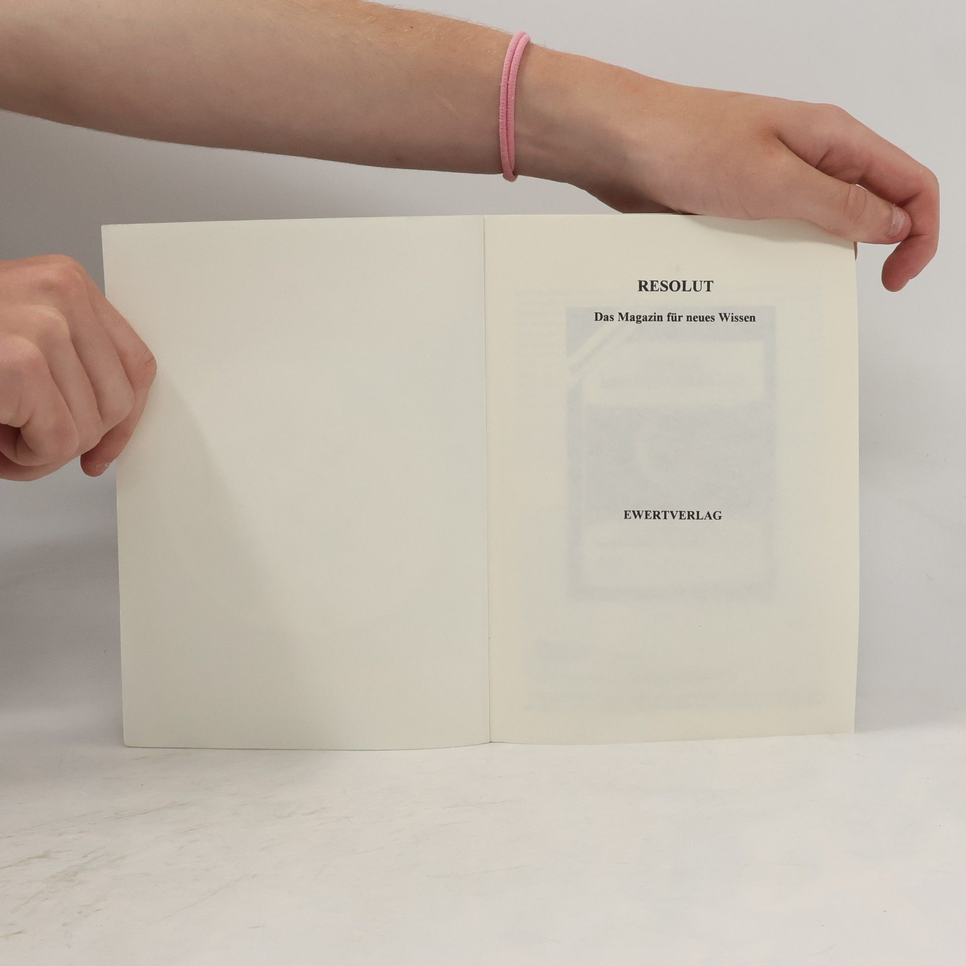Autorenkollektiv RESOLUT – Das Magazin für neues Wissen