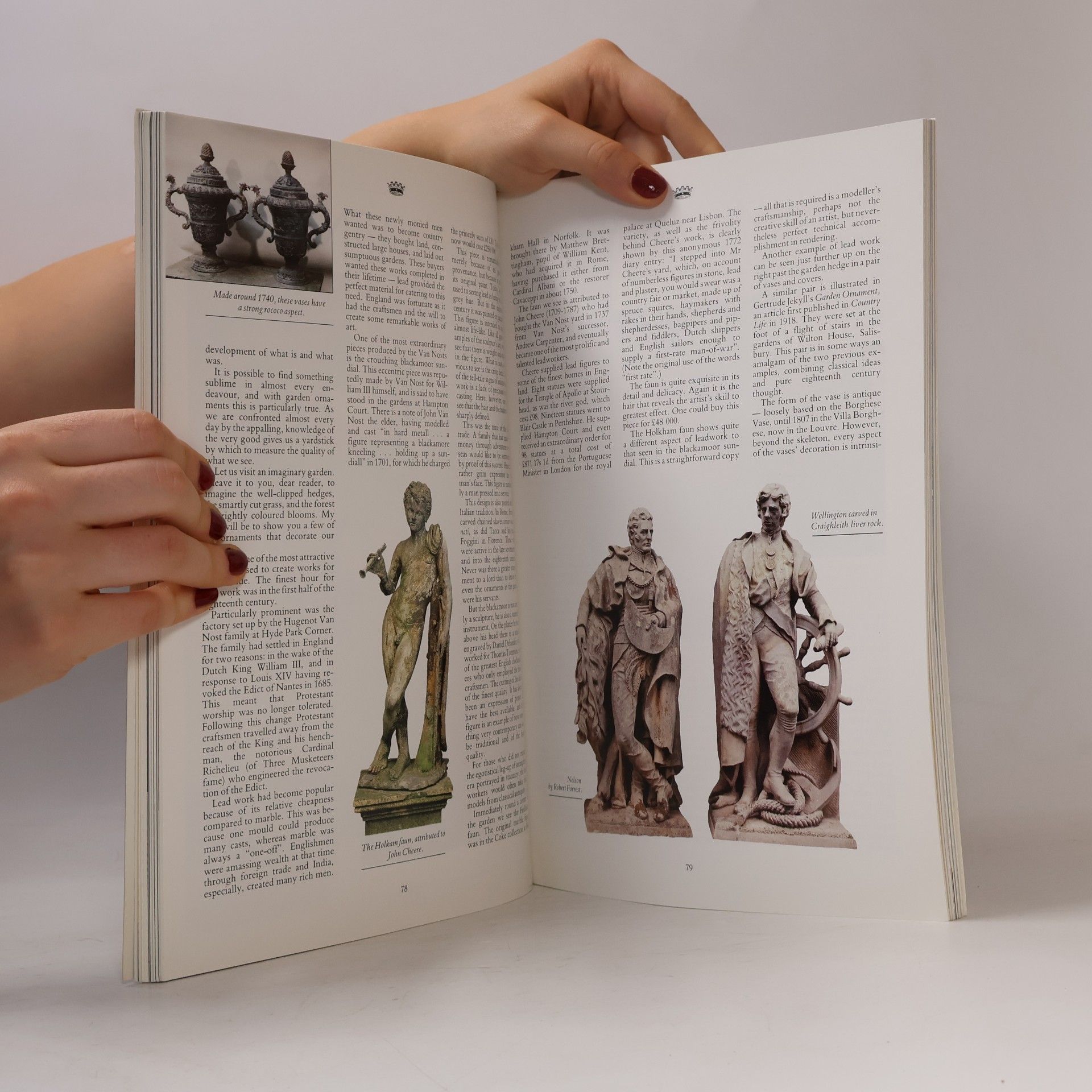 Richard Eaton Debrett's International Collection. Volume I