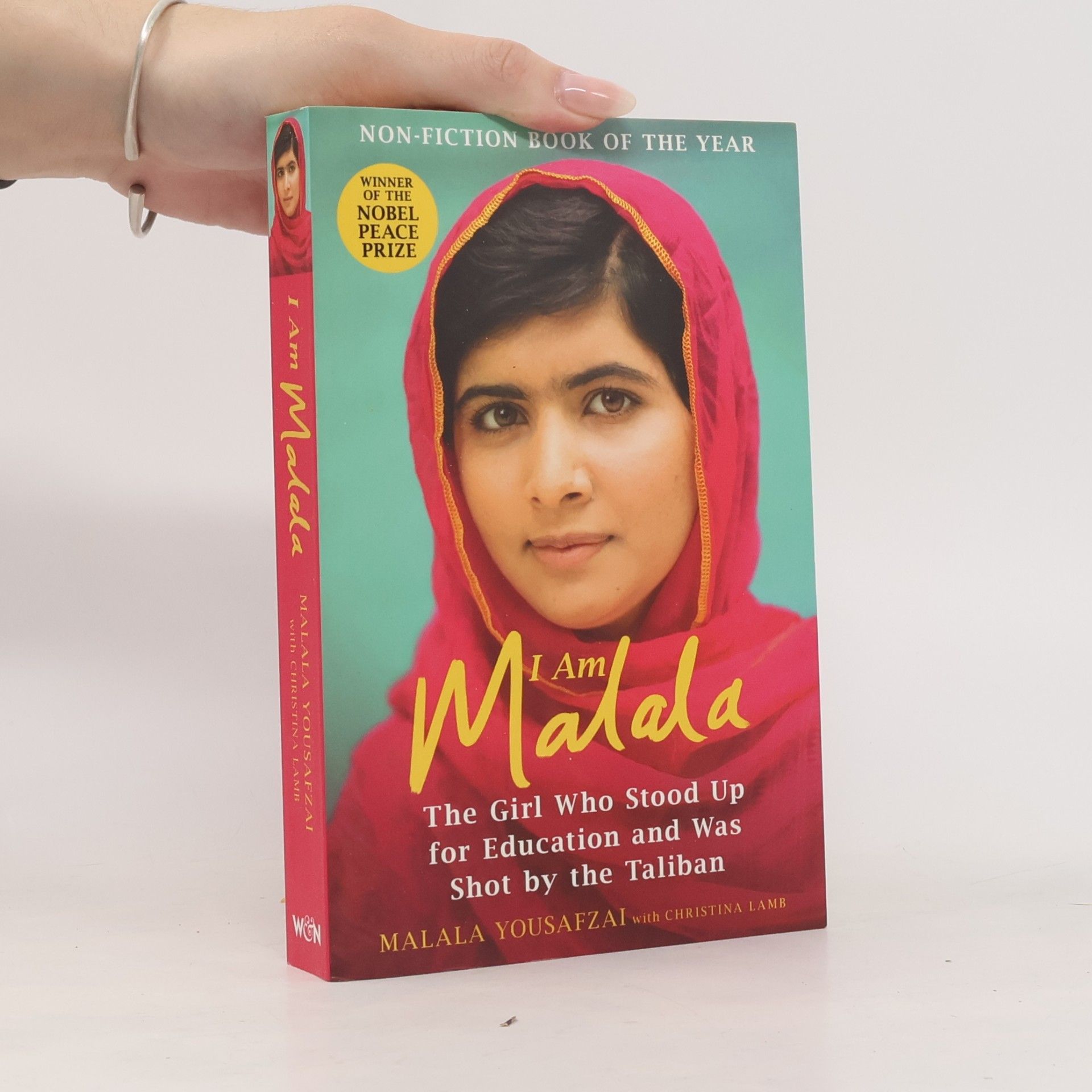 Malala Yousafzai I am Malala : the girl who stood up for education and was shot by the Taliban