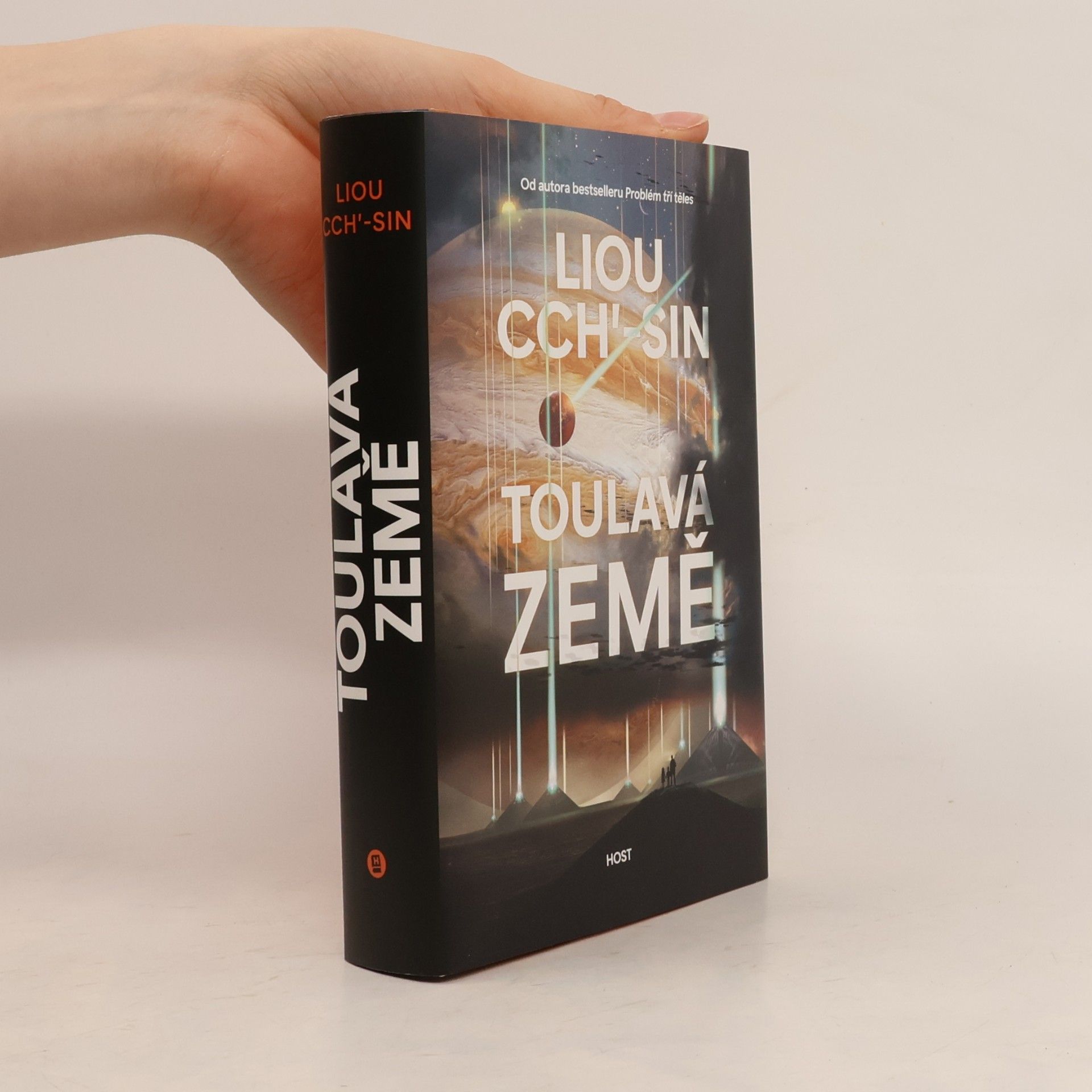 Liu Cixin Toulavá Země