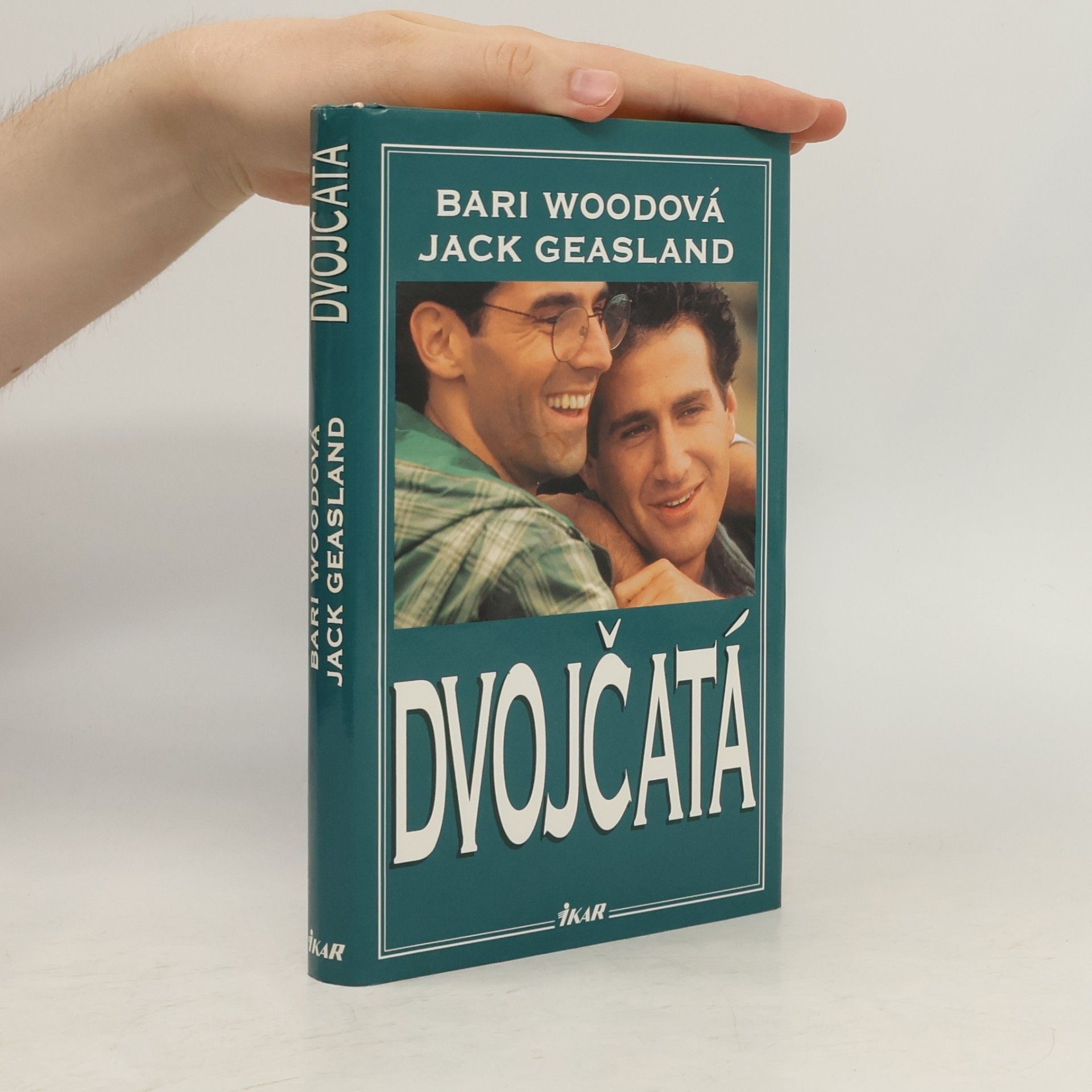 Bari Wood Dvojčatá