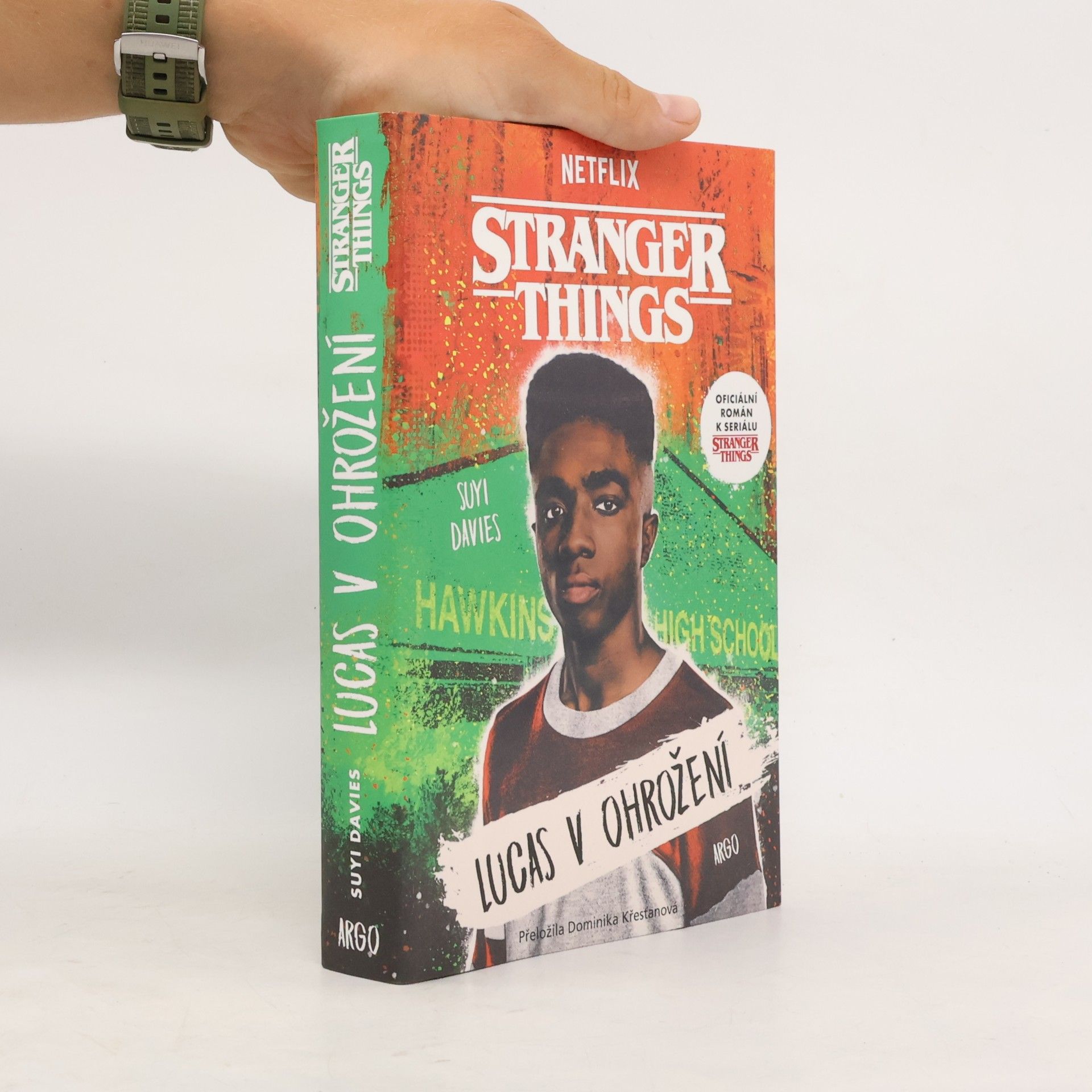 Suyi Davies Stranger Things - Lucas v ohrožení