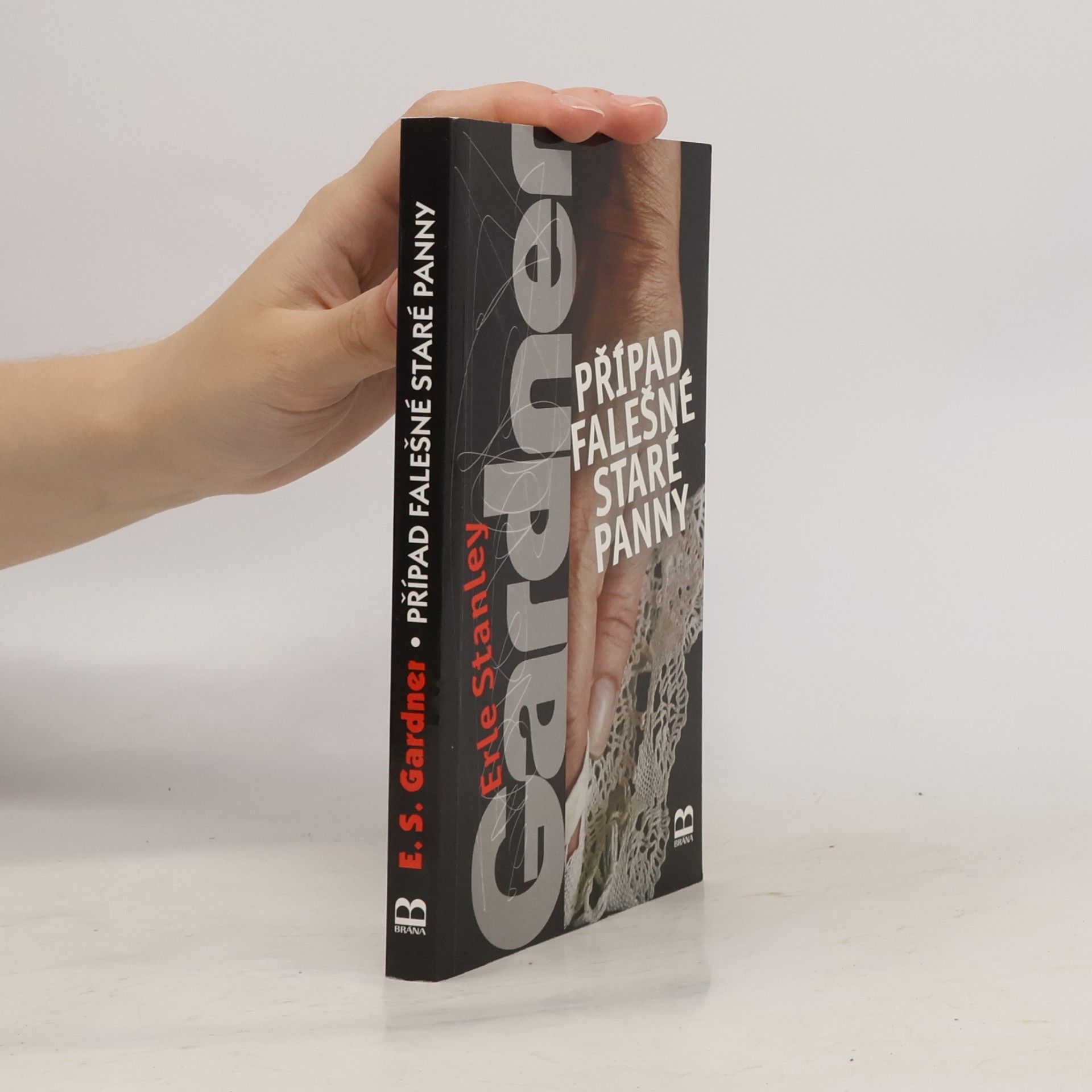 Erle Stanley Gardner Případ falešné staré panny