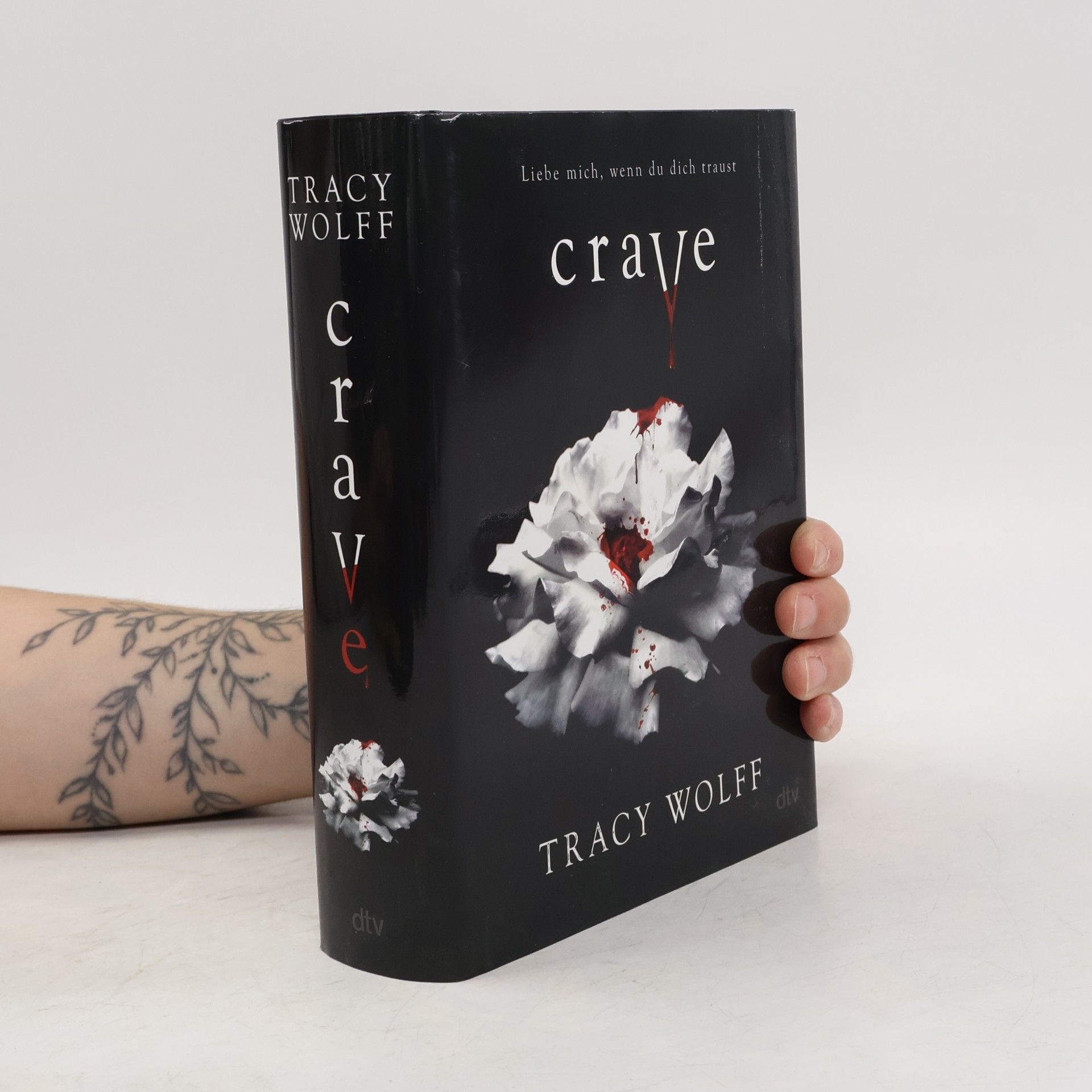 Tracy Wolff Crave