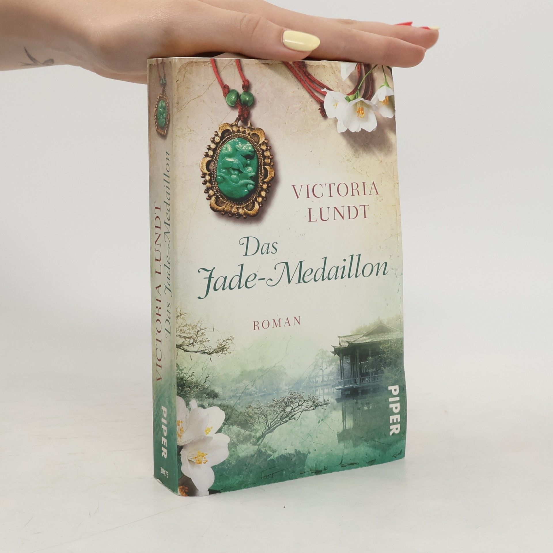 Victoria Lundt Das Jade-Medaillon