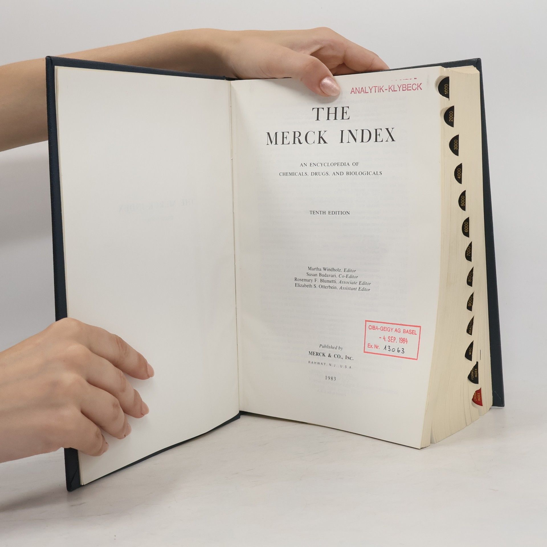 Autores varios The Merck index