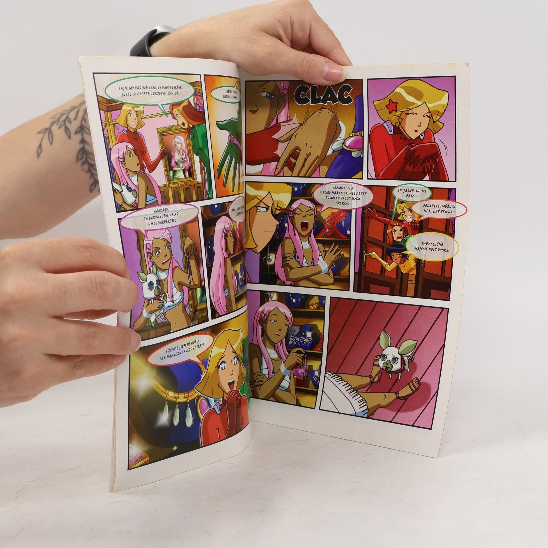 Kolektiv autorů Totally Spies. Špionky 11/2008