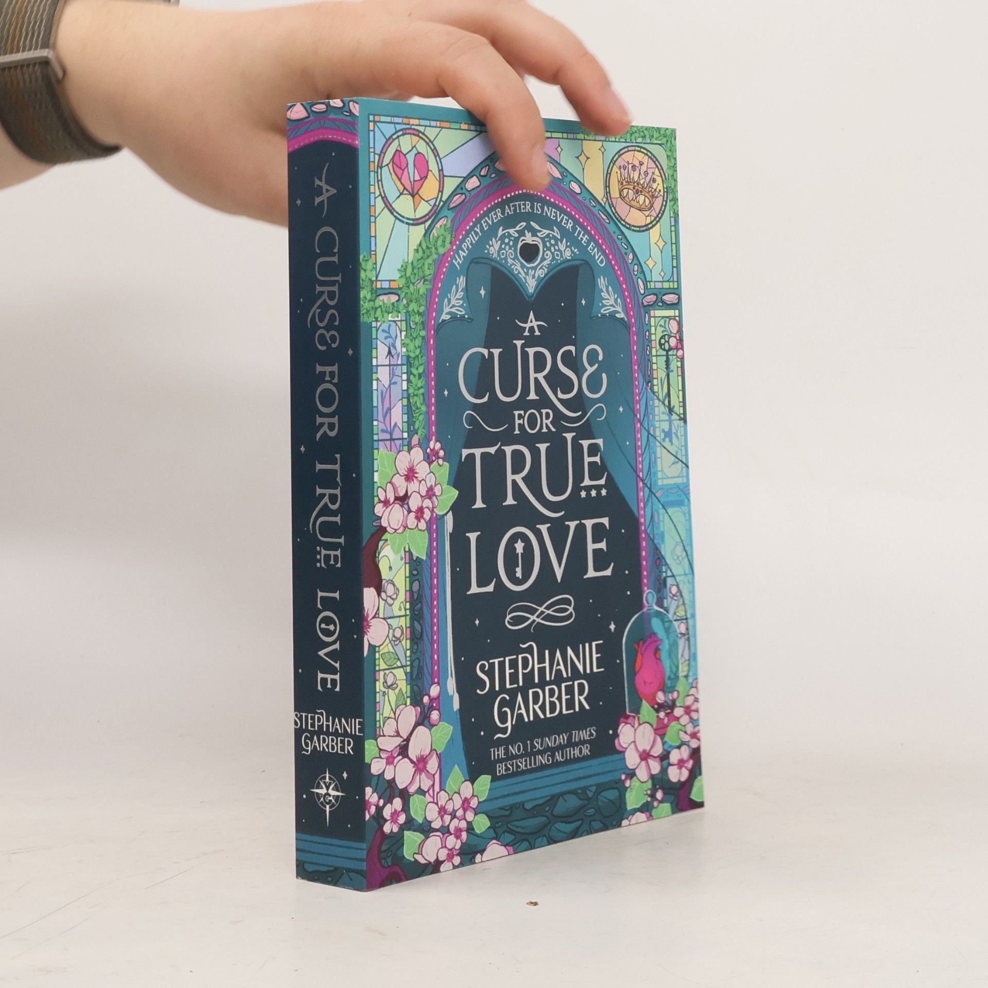 Stephanie Garber Once Upon a Broken Heart: A Curse for True Love