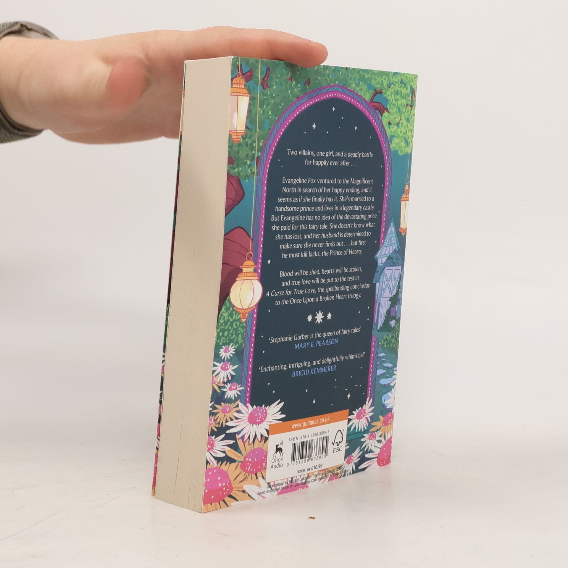 Stephanie Garber Once Upon a Broken Heart: A Curse for True Love