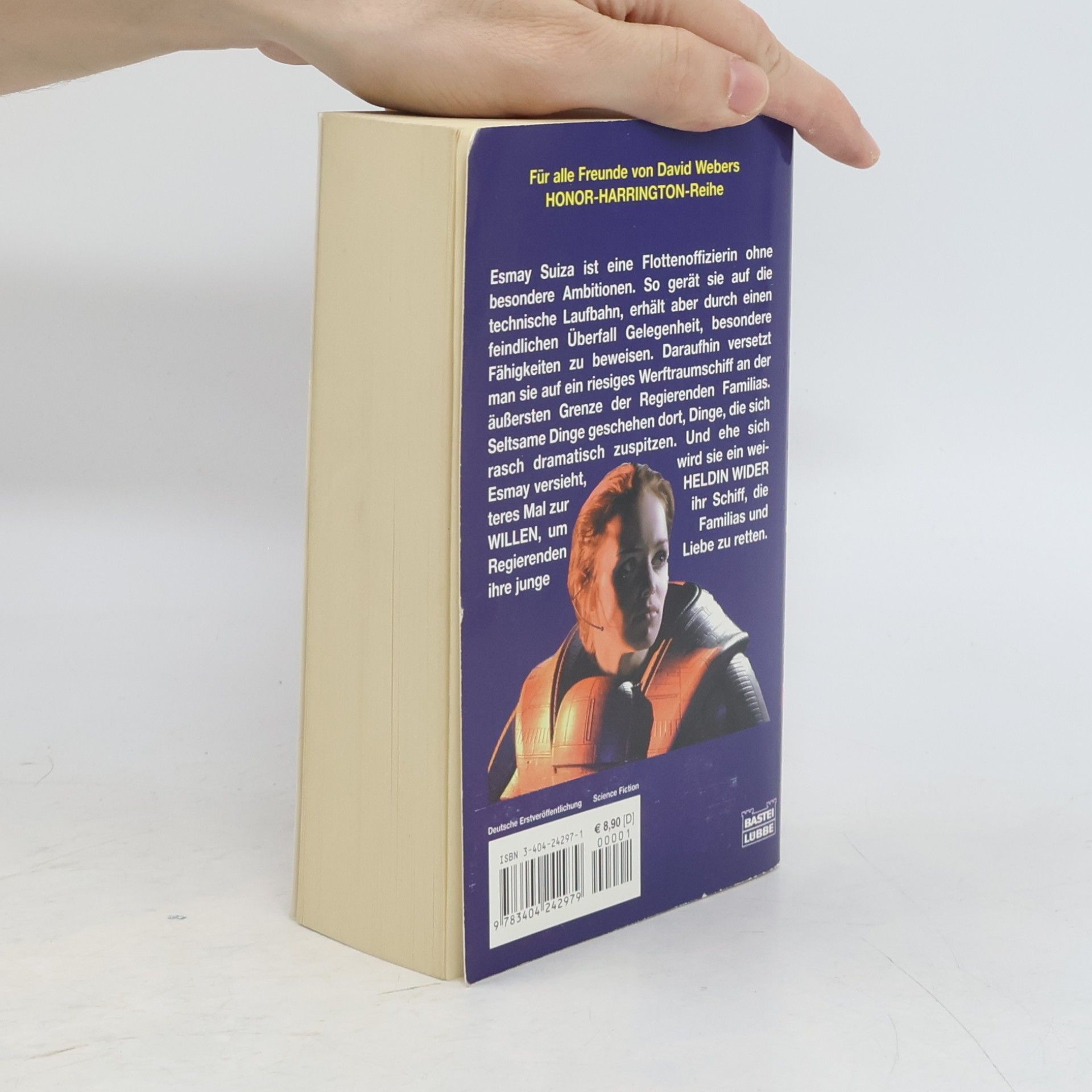 Elizabeth Moon Heldin wider Willen. Roman. Dtsch. v. Thomas Schichtel