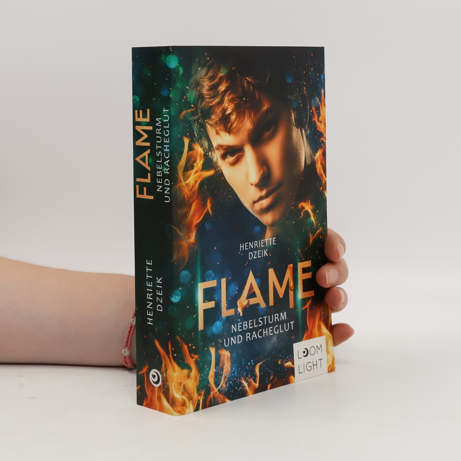 Henriette Dzeik Flame 4: Nebelsturm und Racheglut