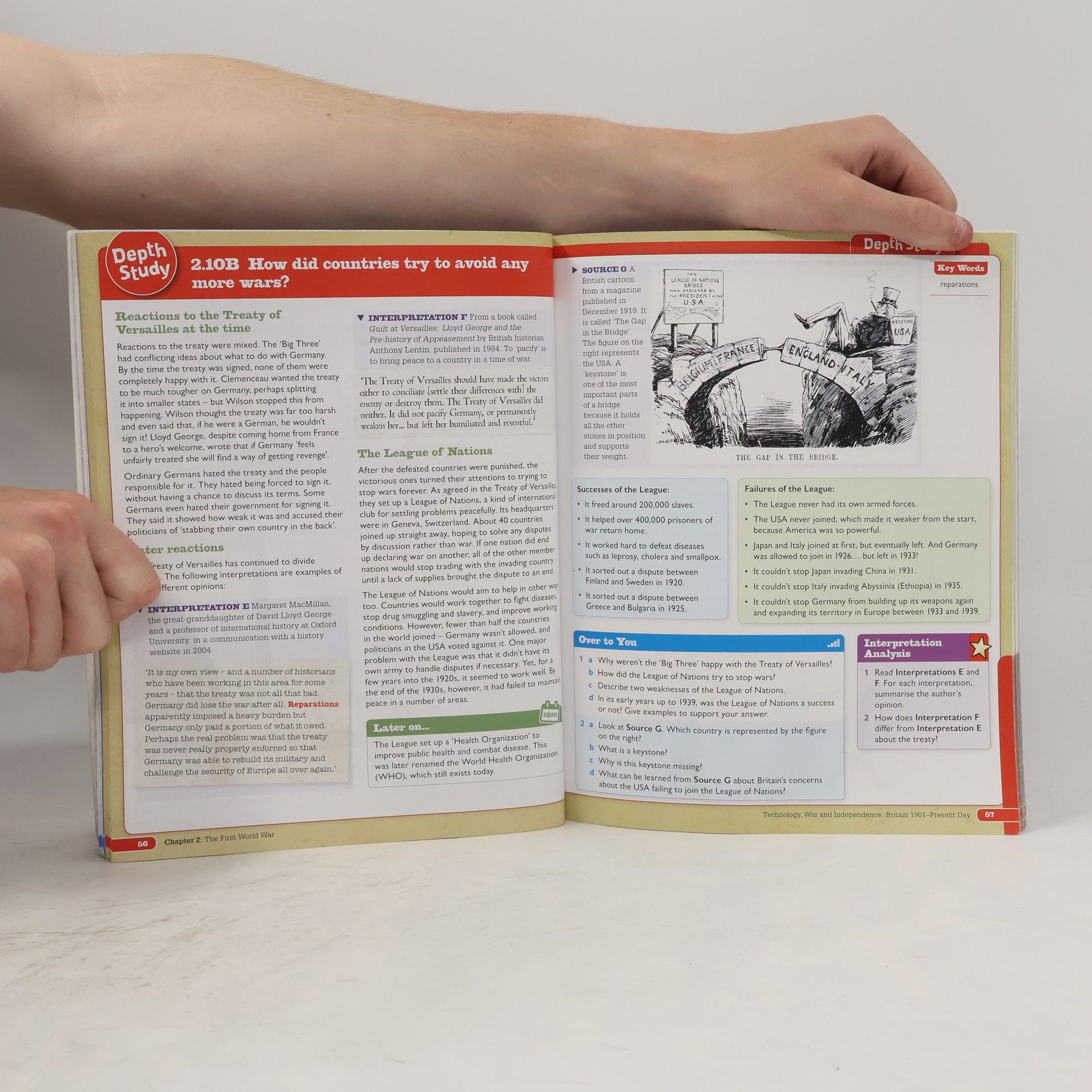 Aaron Wilkes KS3 History 4th Edition: Technology, War and Independence 1901-Present Day Student Book