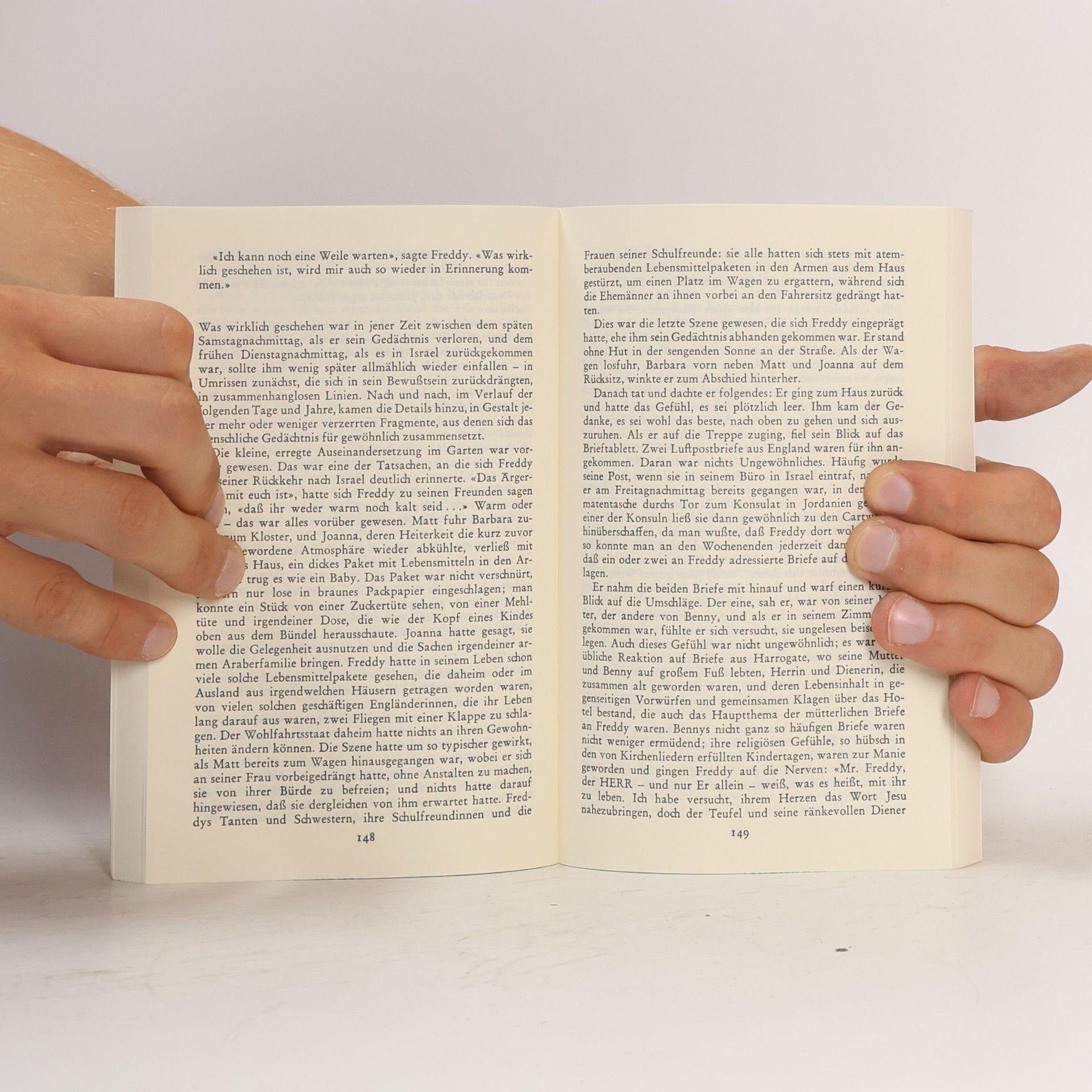 Muriel Spark Das Mandelbaumtor