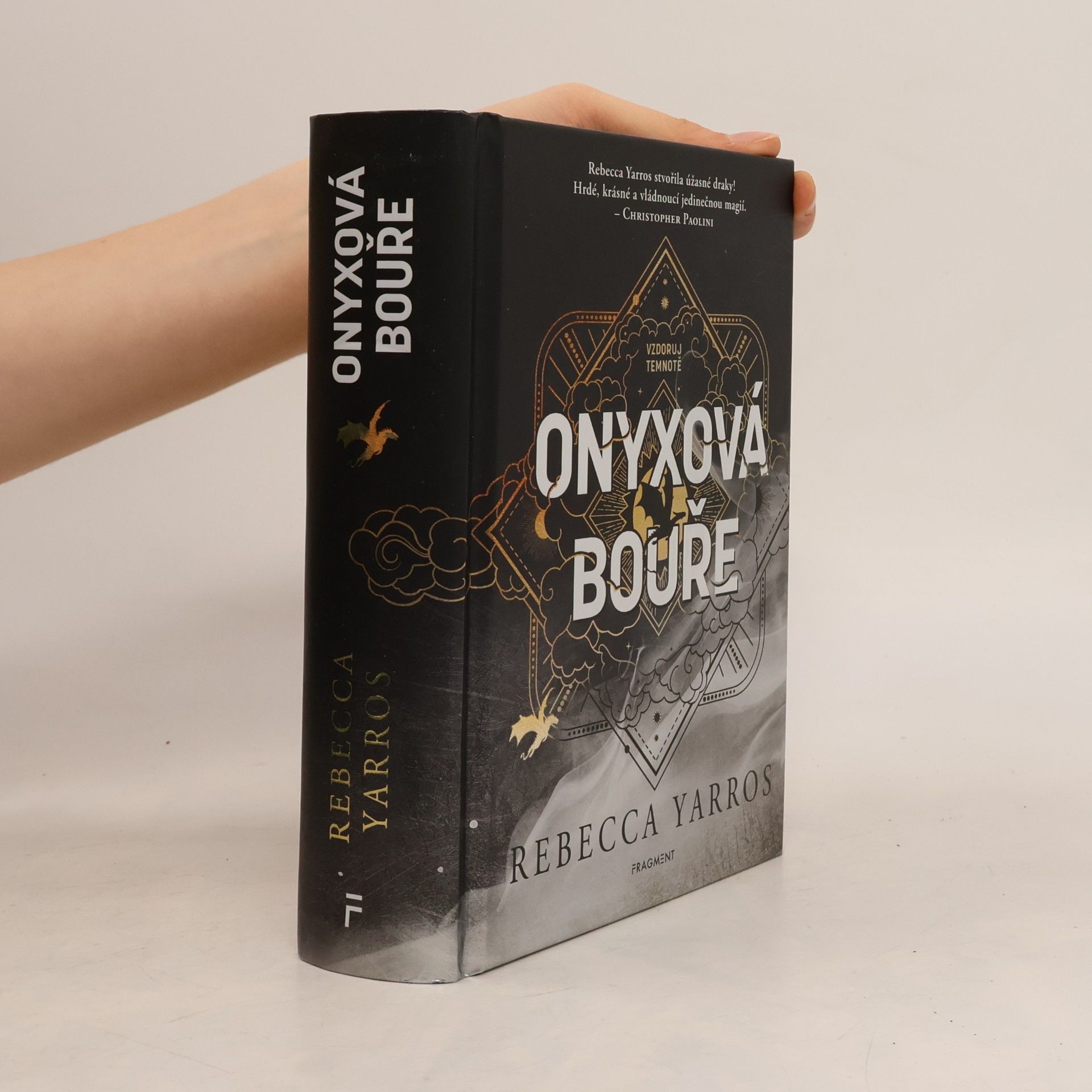 Rebecca Yarros Onyxová bouře