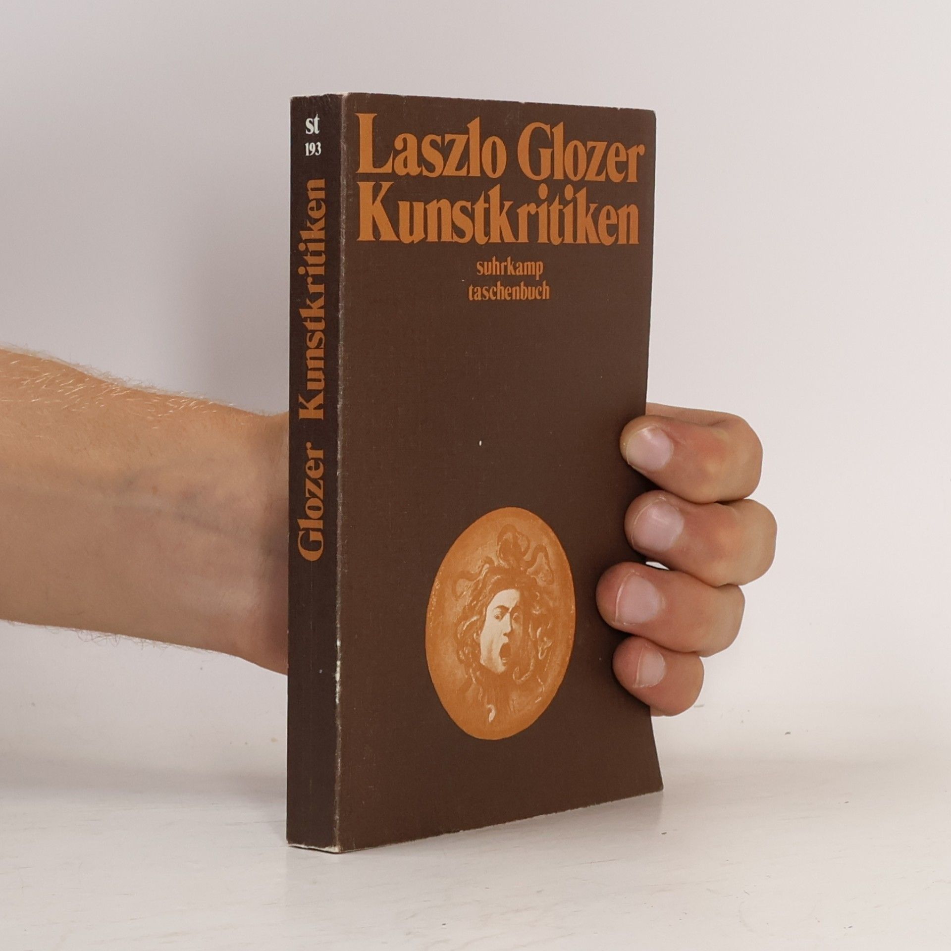 Laszlo Glozer Kunstkritiken